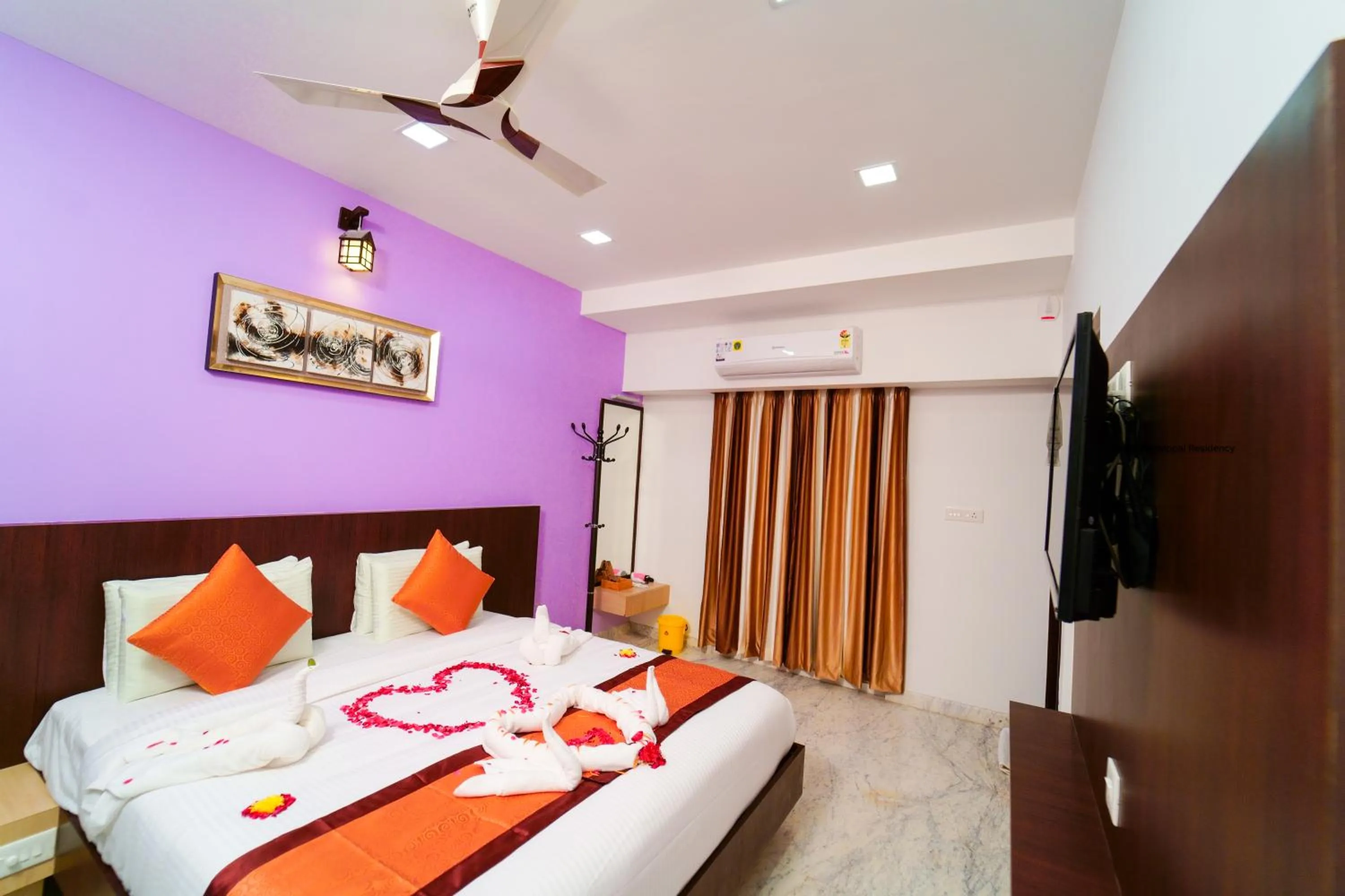 Bed in Grand Padappai Residency - GPR
