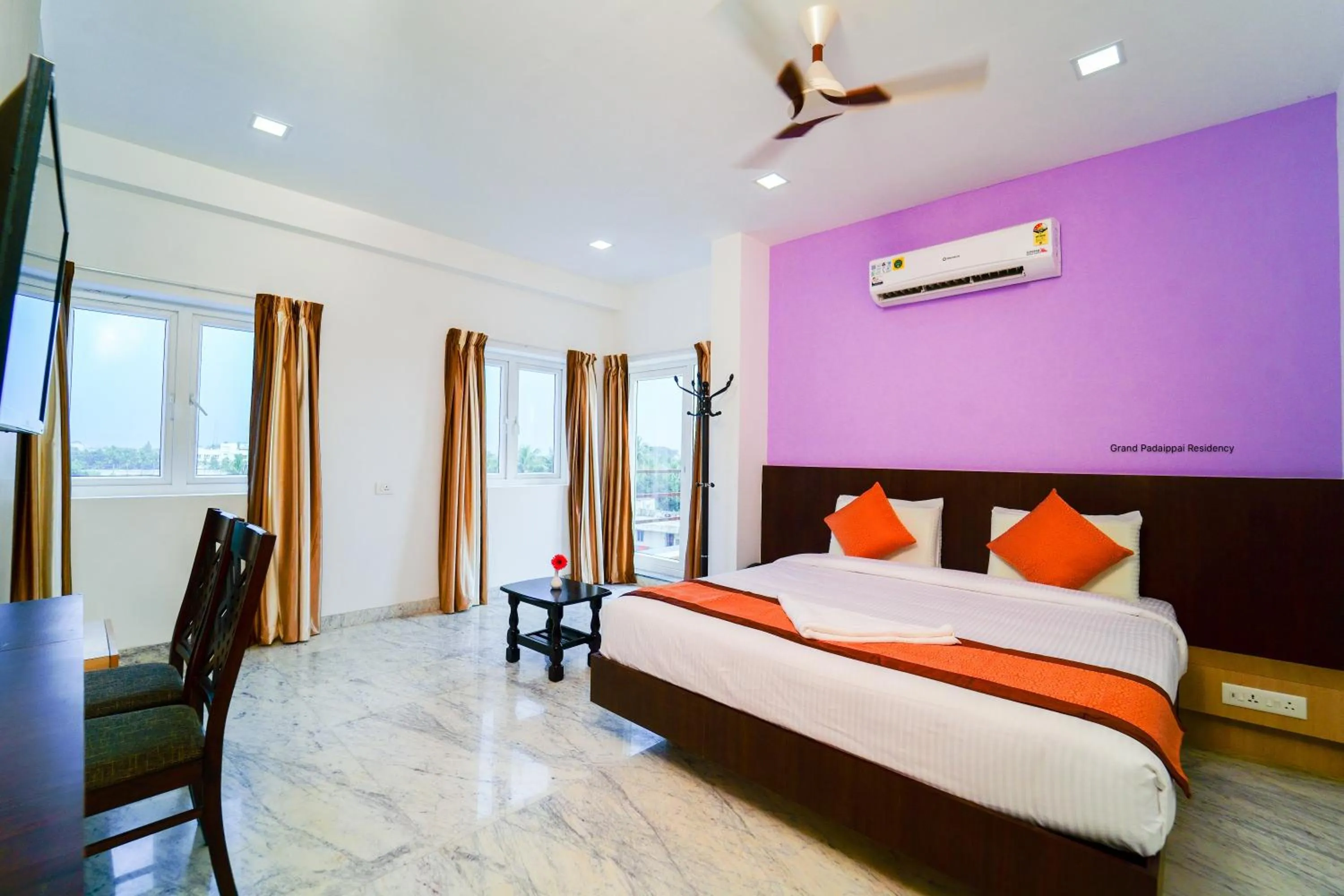 Photo of the whole room, Bed in Grand Padappai Residency - GPR