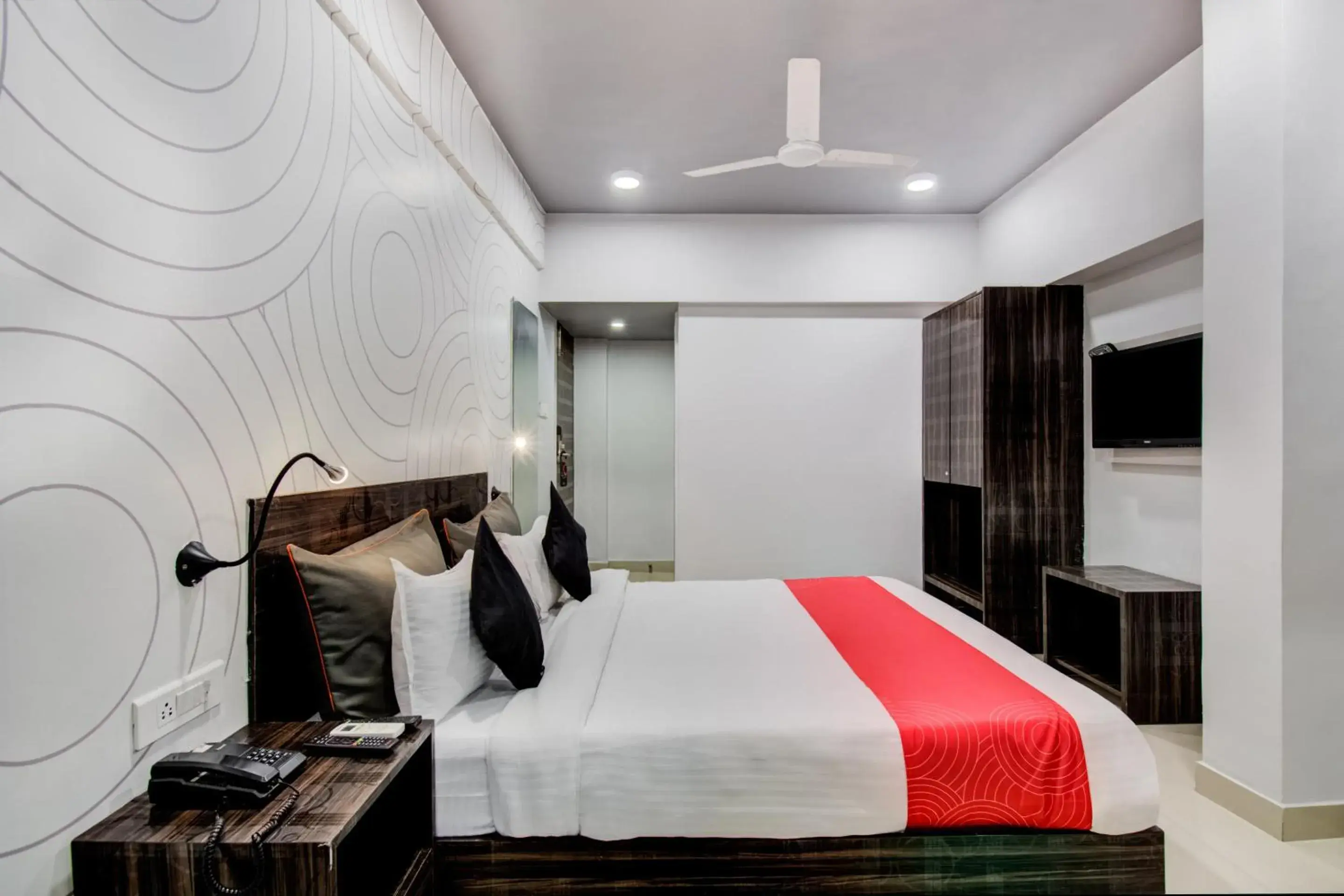 Collection O Rajdhani Hotel Collection O Rajdhani Hotel