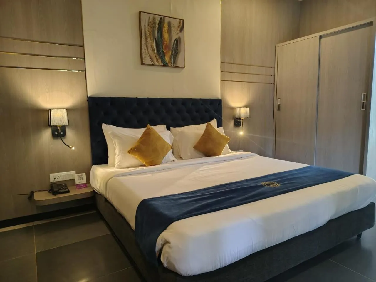 Bed in Meritas Seawind Beach Resort, Shrivardhan