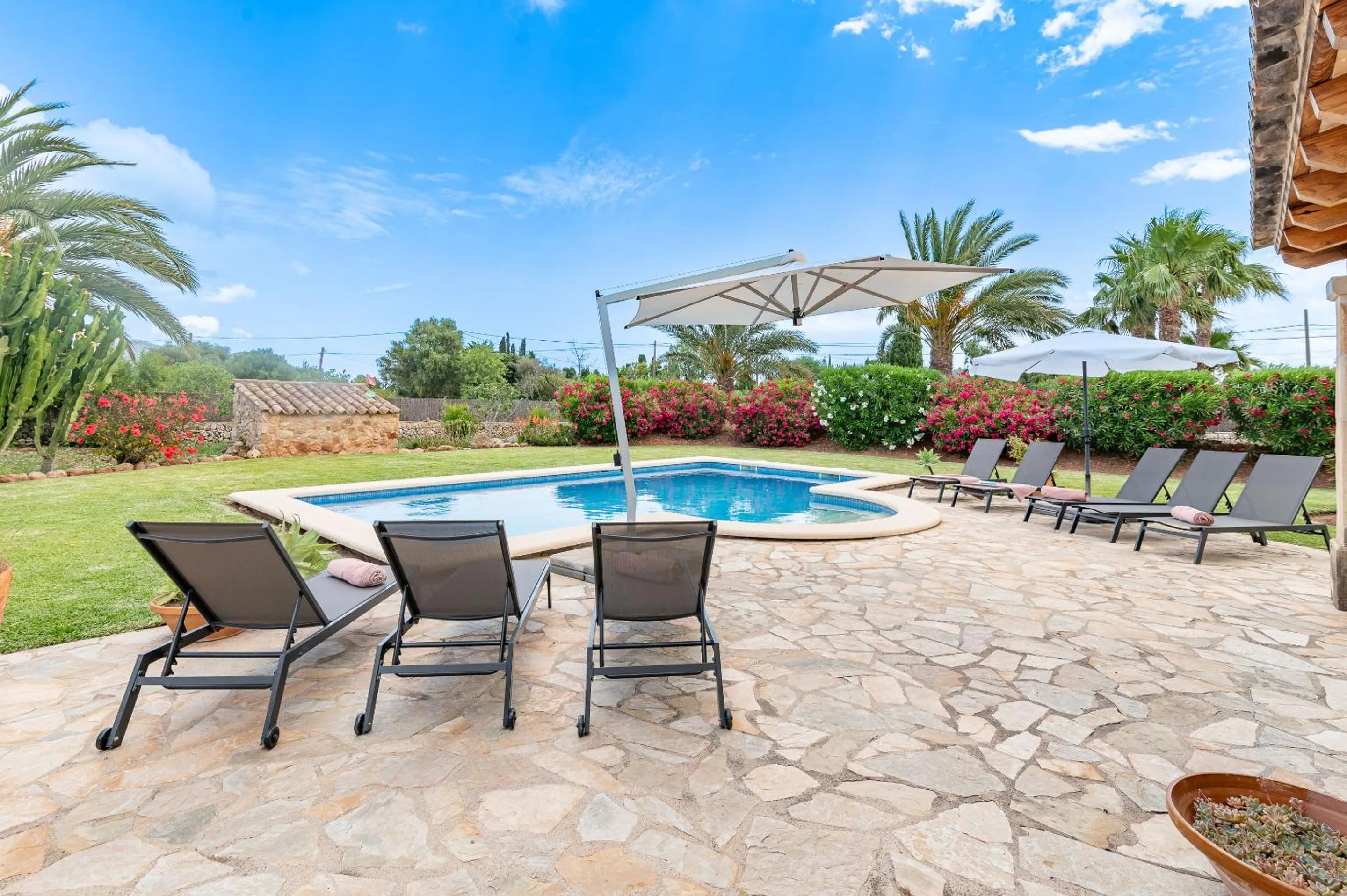 Villa Cal Beato by Sealand Villas