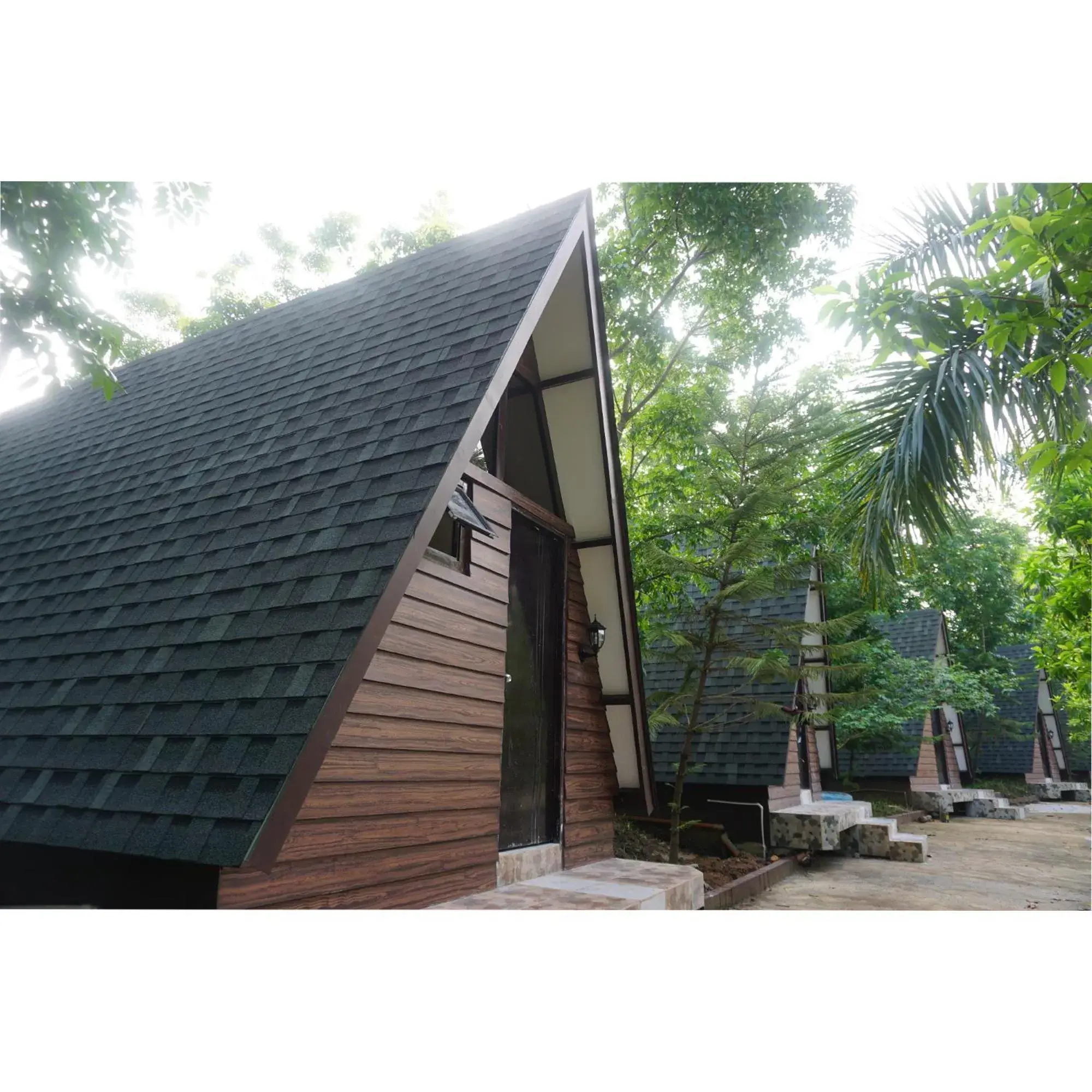 Property building in Floating Sanctuary Resort powered by Cocotel Property building in Floating Sanctuary Resort powered by Cocotel