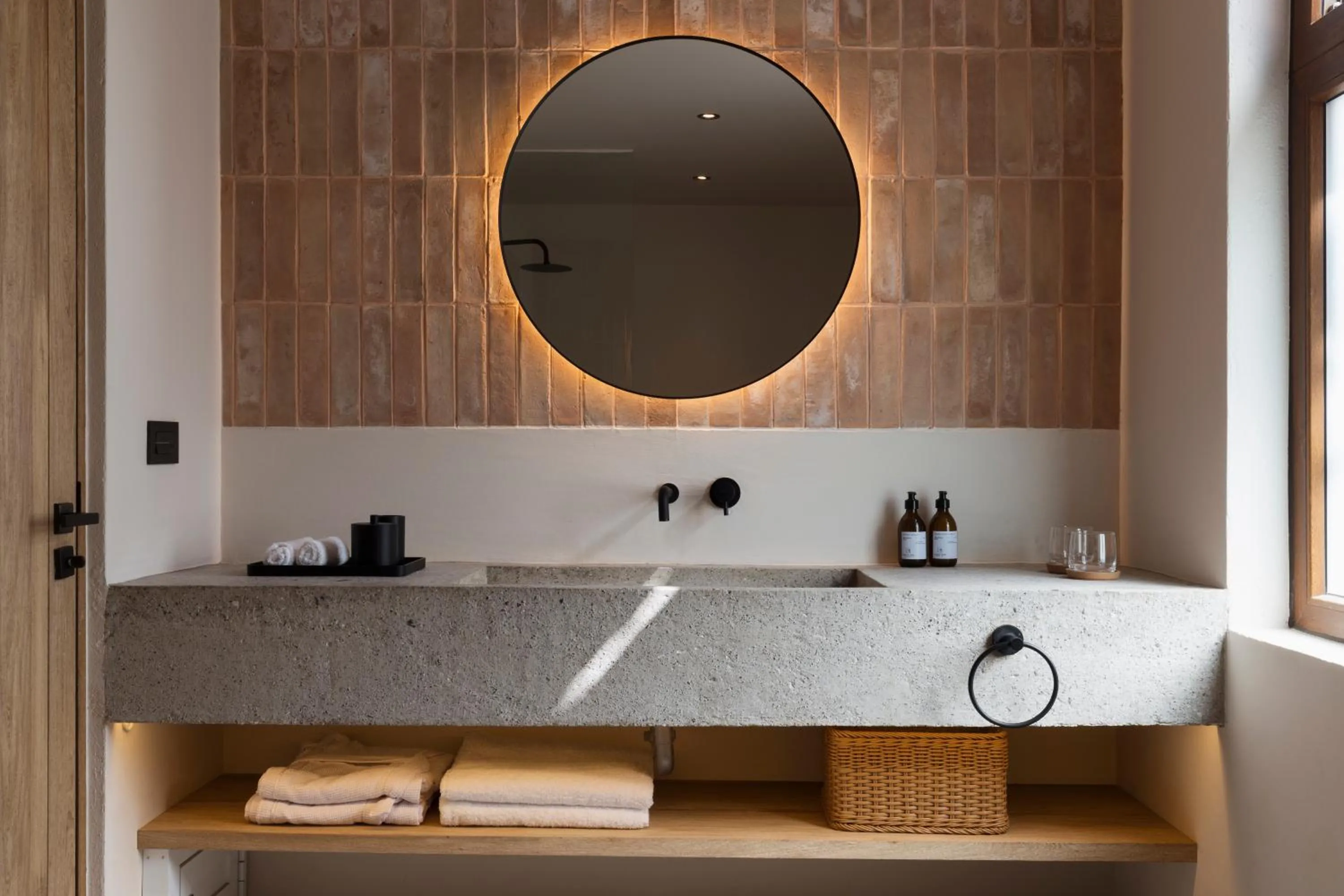 Deluxe King Suite in Casa Umi Adults only
