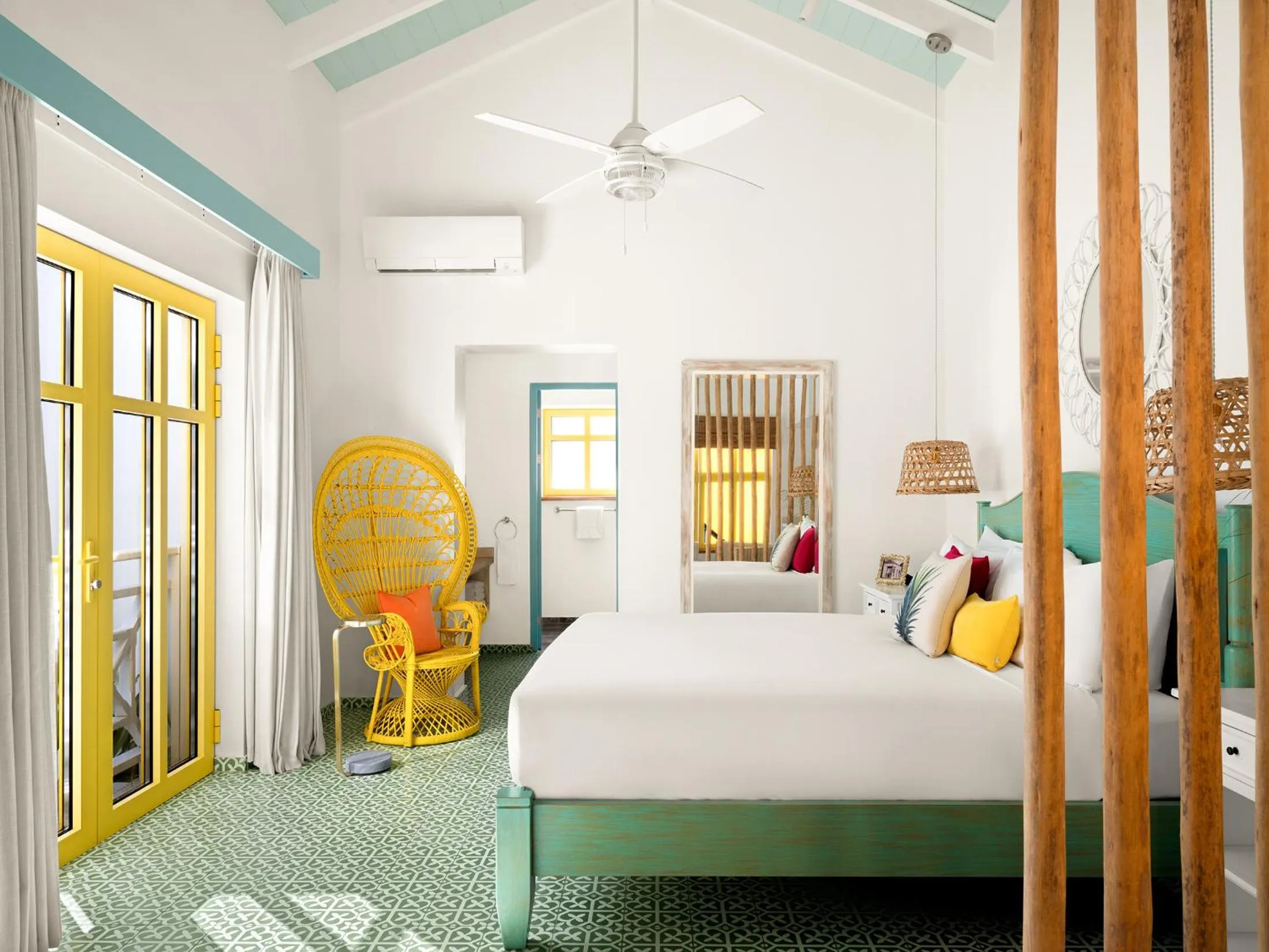 Bed in Boardwalk Boutique Hotel Aruba - Adults Only