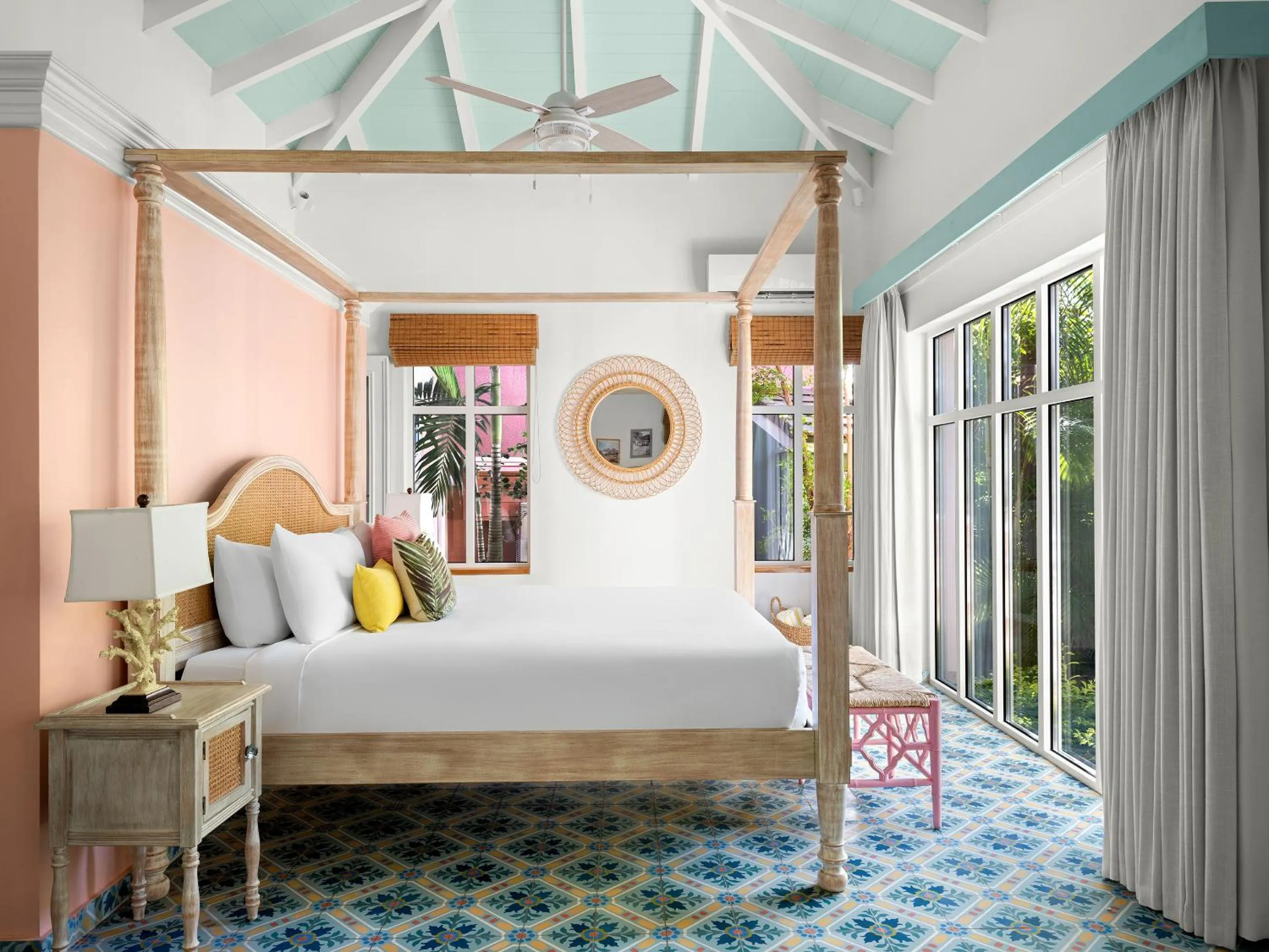 Bed in Boardwalk Boutique Hotel Aruba - Adults Only