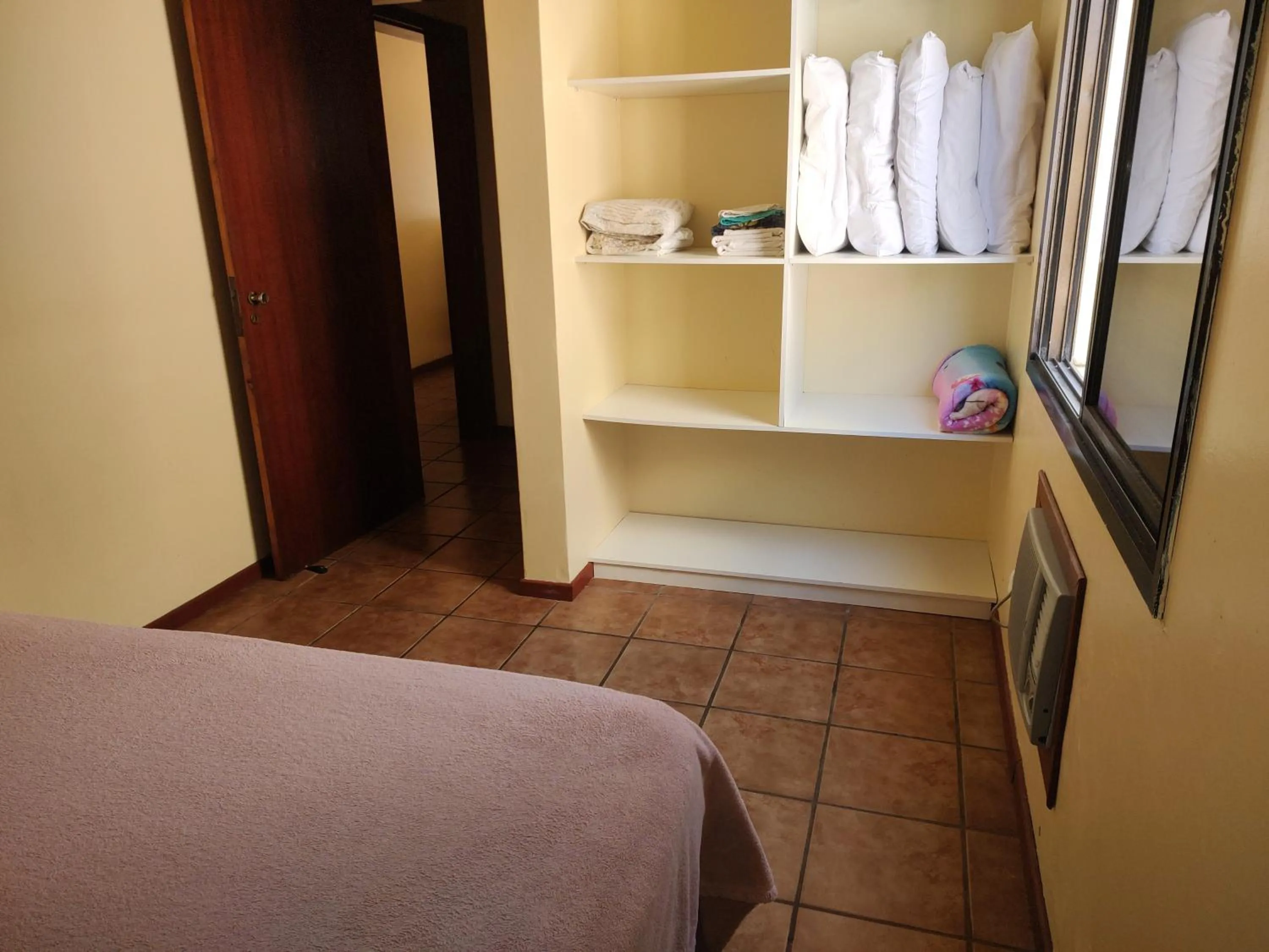 Bed in Residencial Milton Prado
