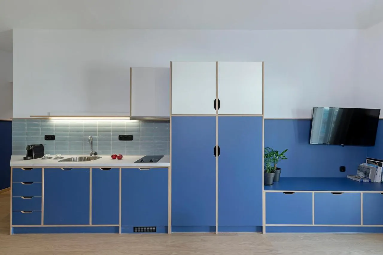 Kitchen or kitchenette in Acro Urban Suites