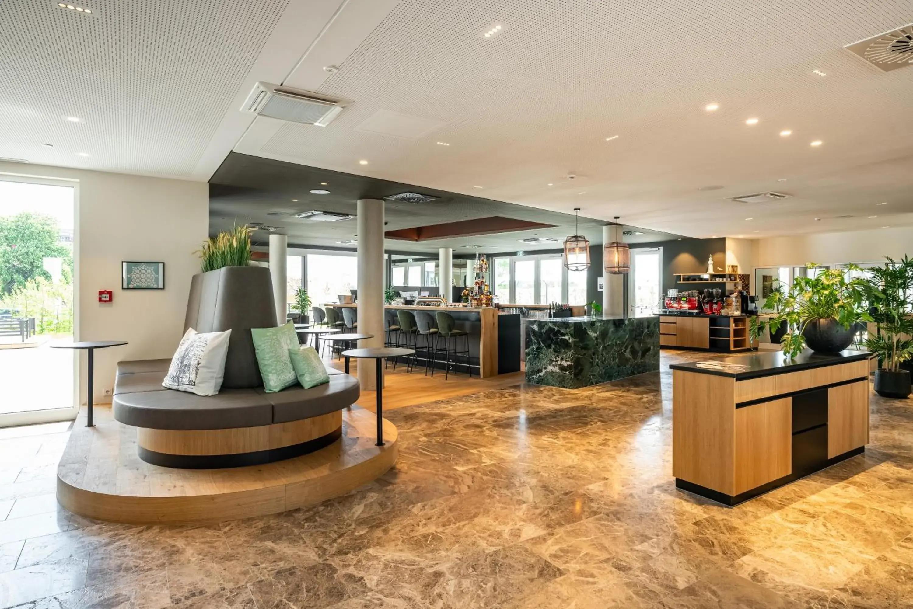 Lounge or bar in ARCOTEL HafenCity Dresden Lounge or bar in ARCOTEL HafenCity Dresden