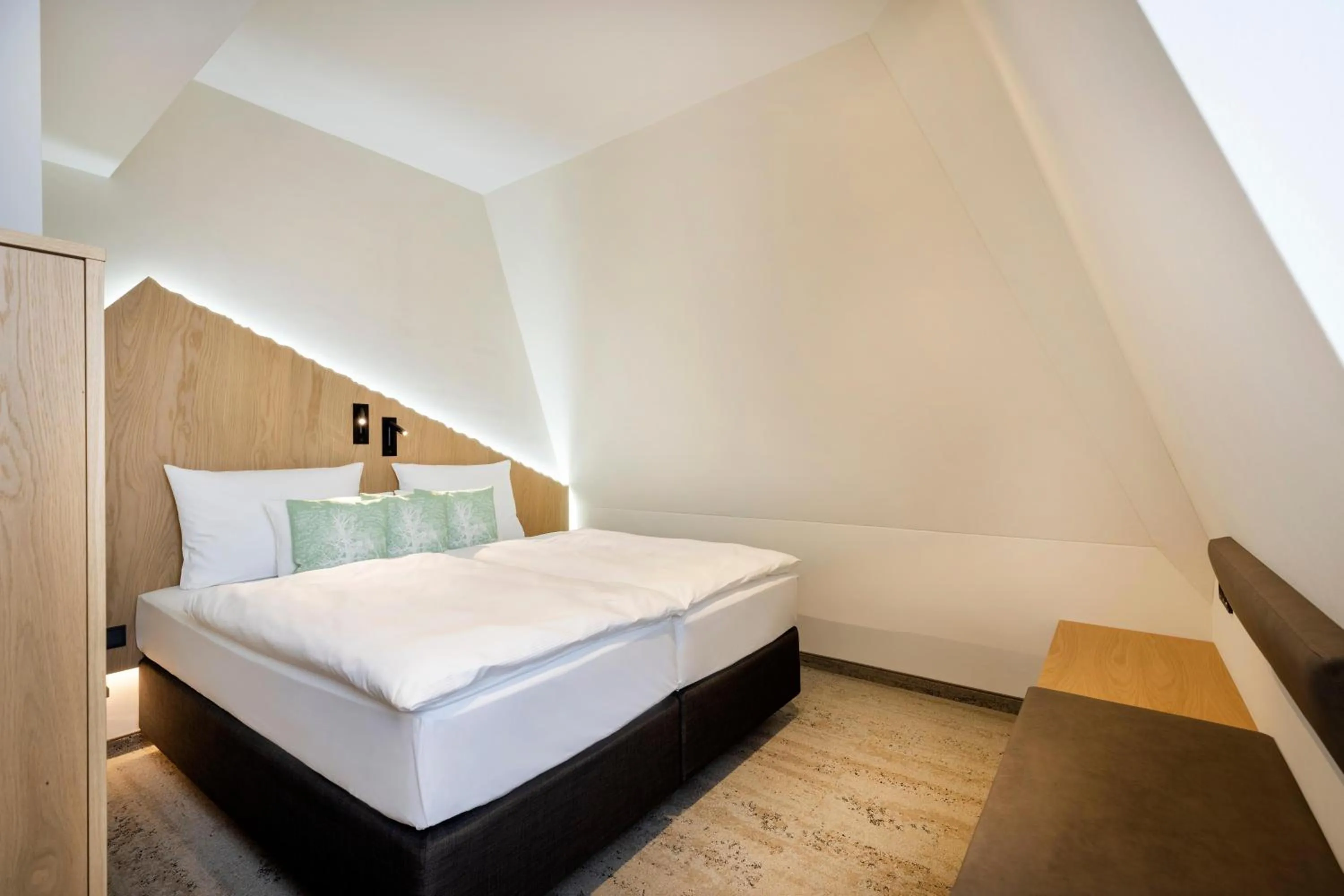 TV and multimedia, Bed in ARCOTEL HafenCity Dresden