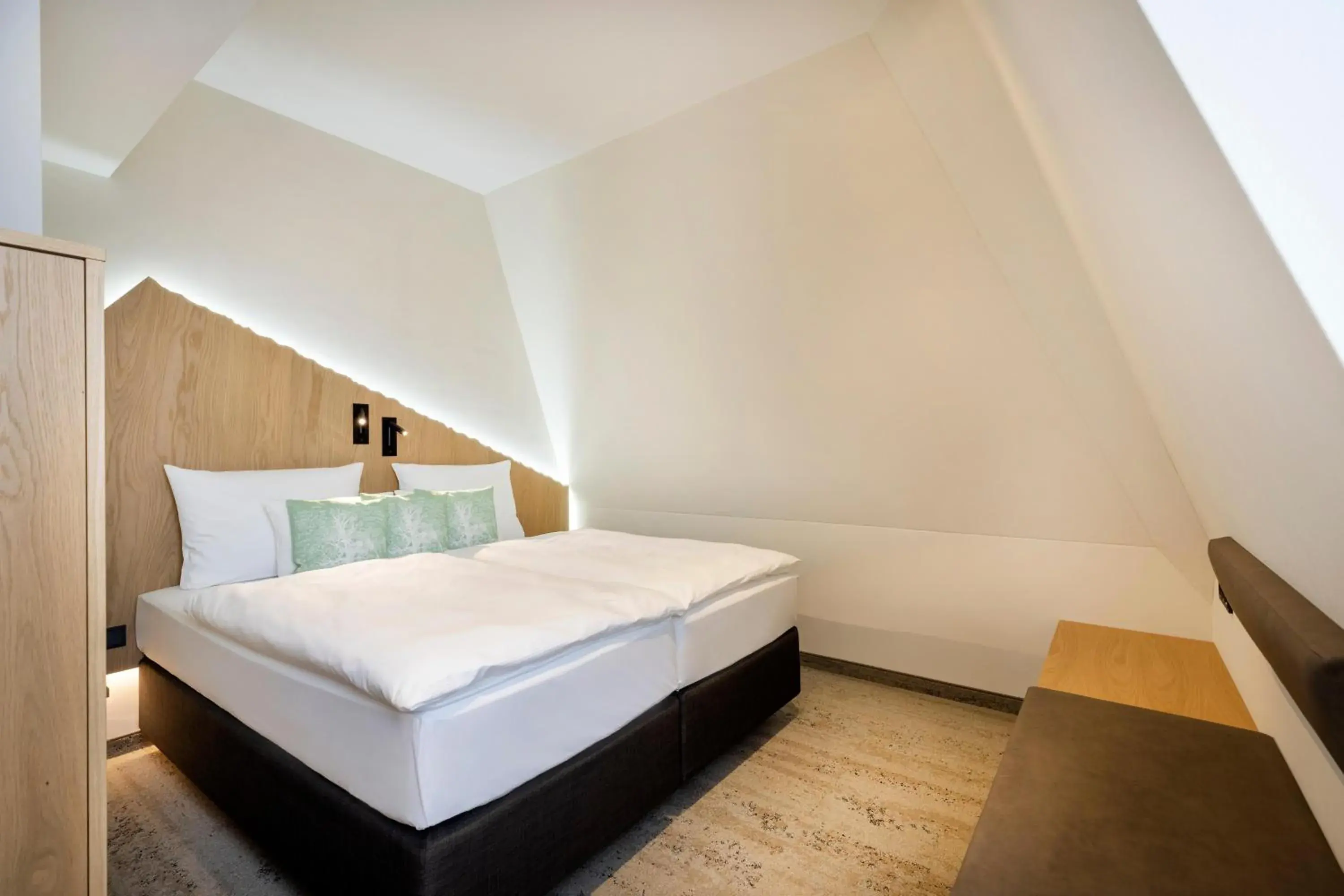 TV and multimedia, Bed in ARCOTEL HafenCity Dresden TV and multimedia, Bed in ARCOTEL HafenCity Dresden