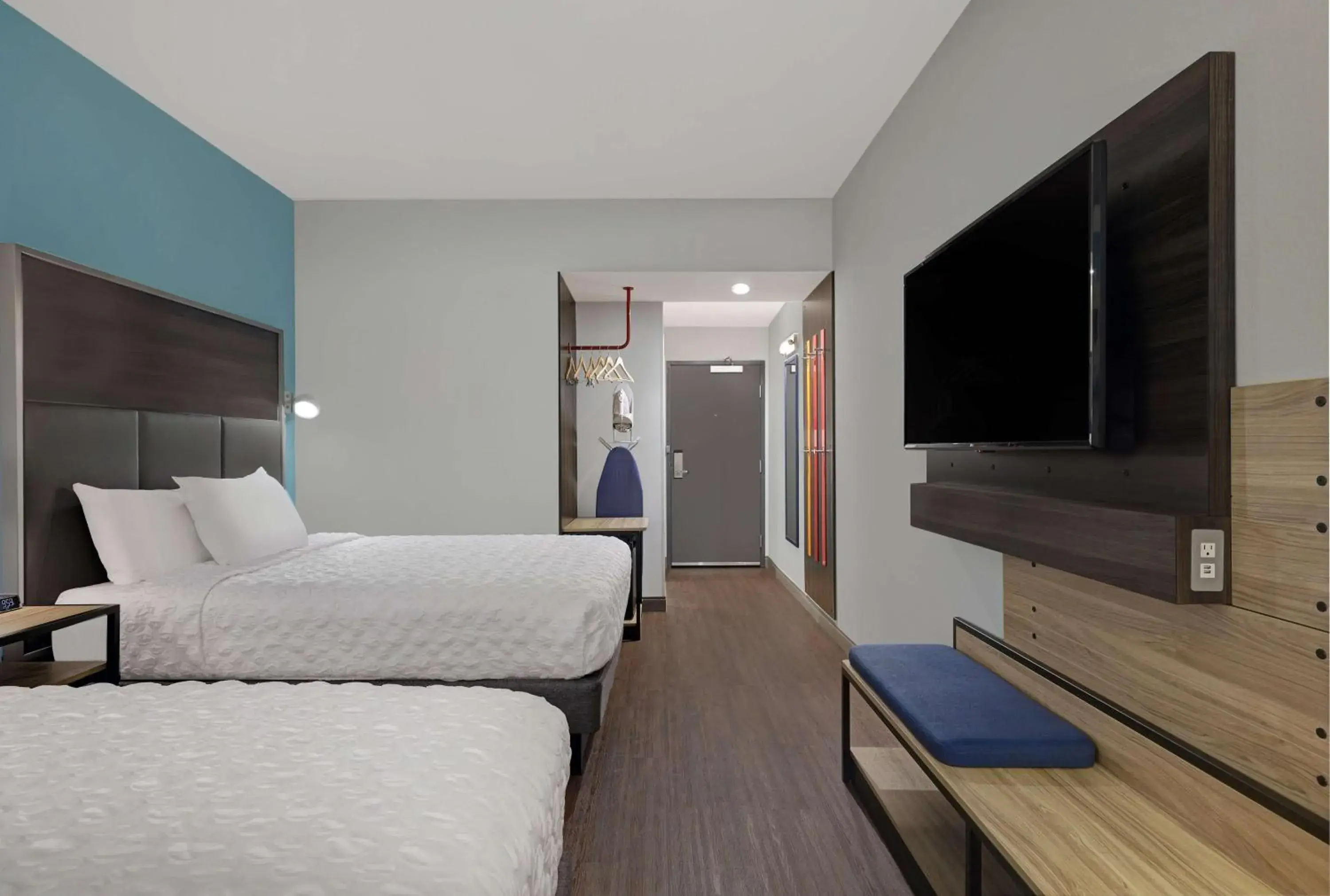 Bed in Tru By Hilton Tukwila Seattle Airport, Wa Bed in Tru By Hilton Tukwila Seattle Airport, Wa