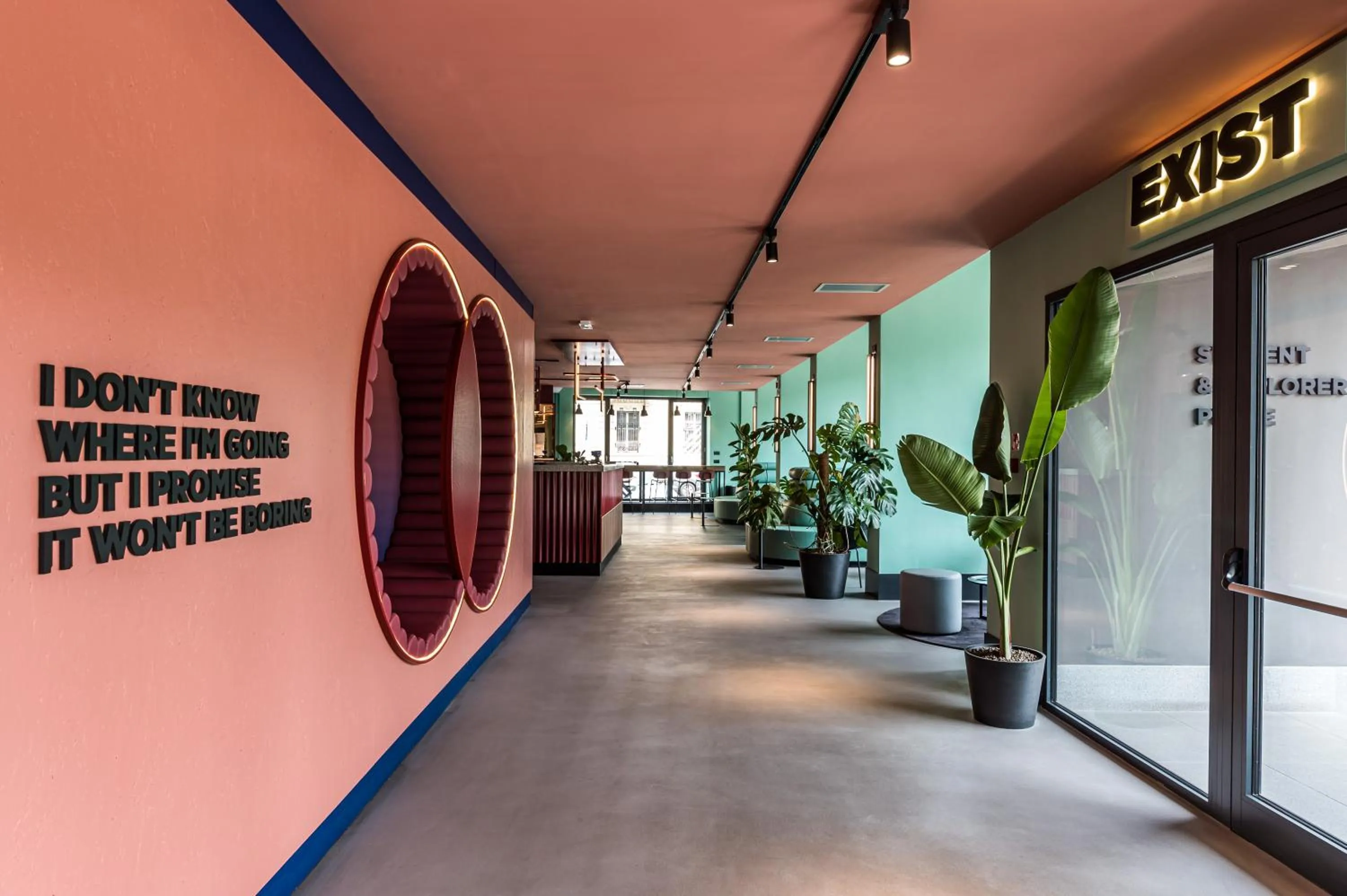 Facade/entrance in CX Turin Vanchiglia