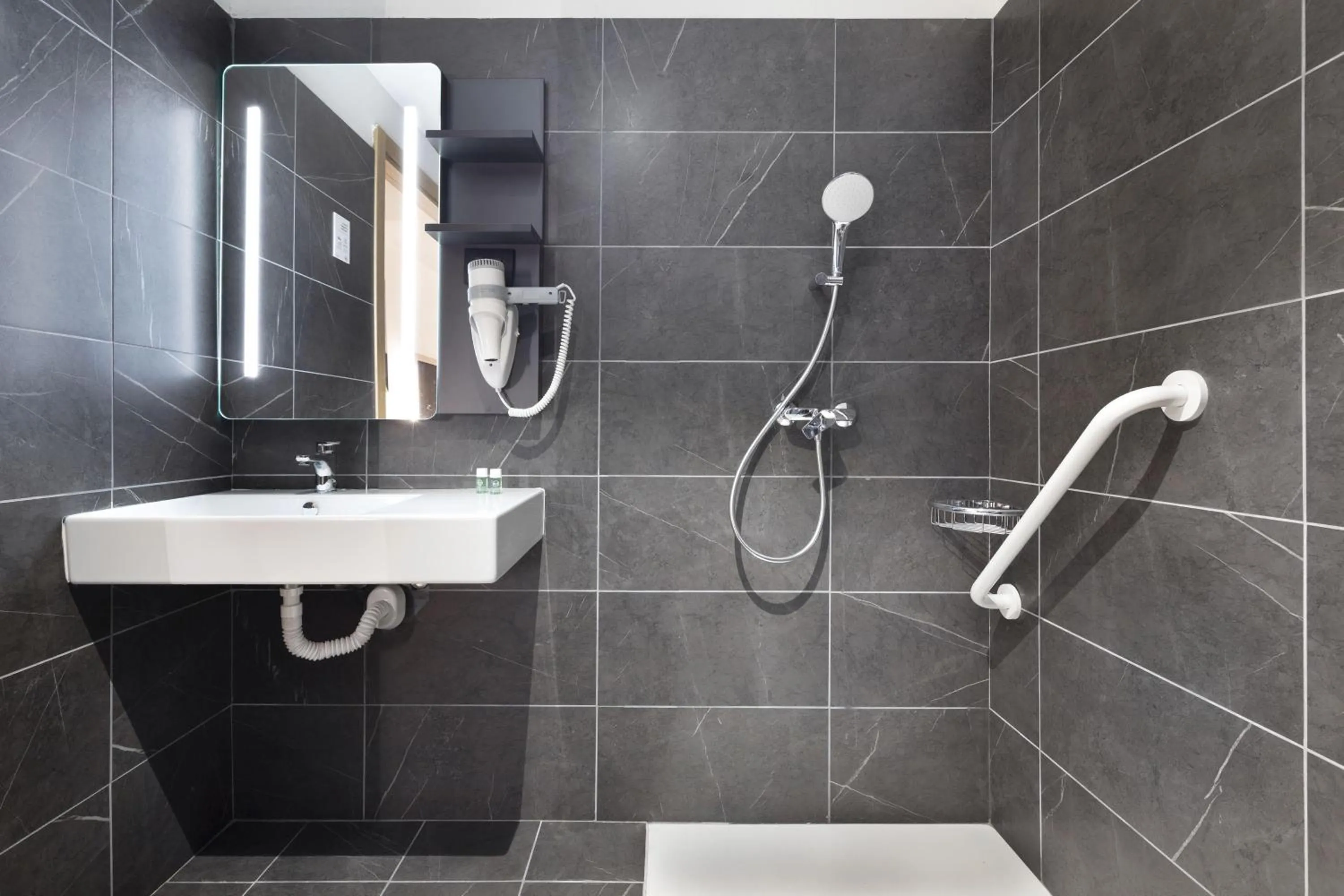 Photo of the whole room in B&B Hotel Bolzano