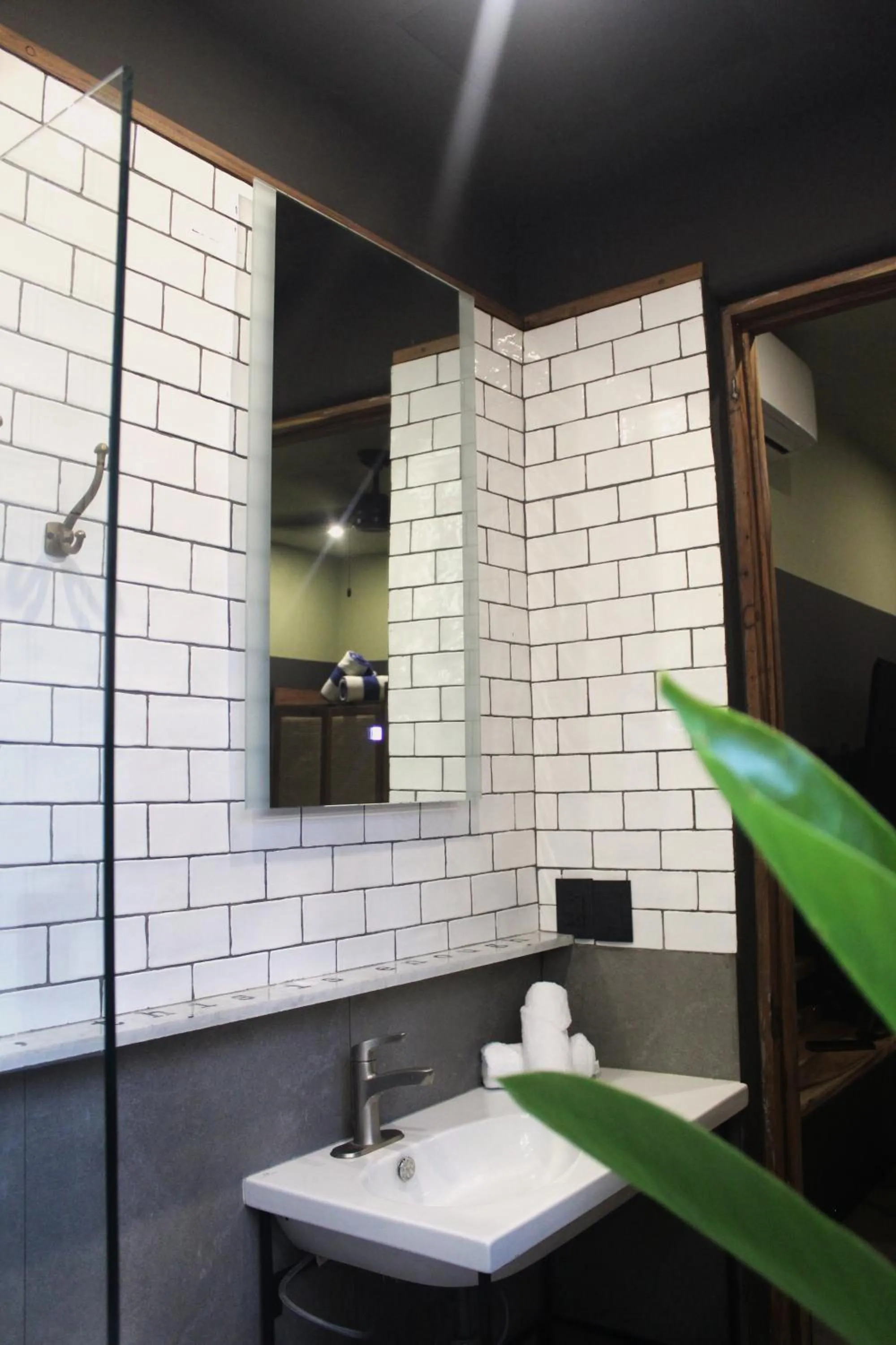 Loba Tulum Male Only