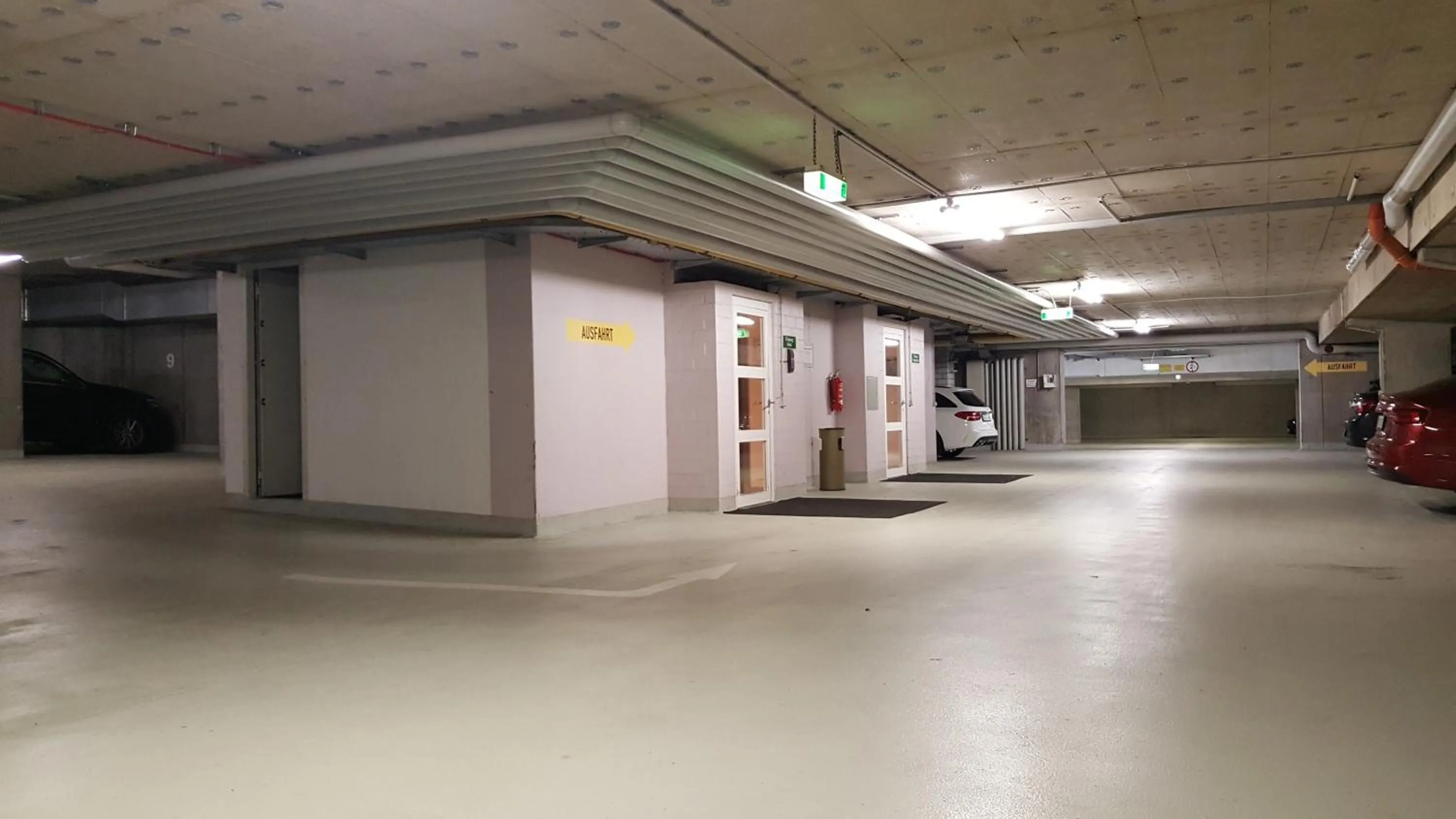 Parking in Erikson Hotel