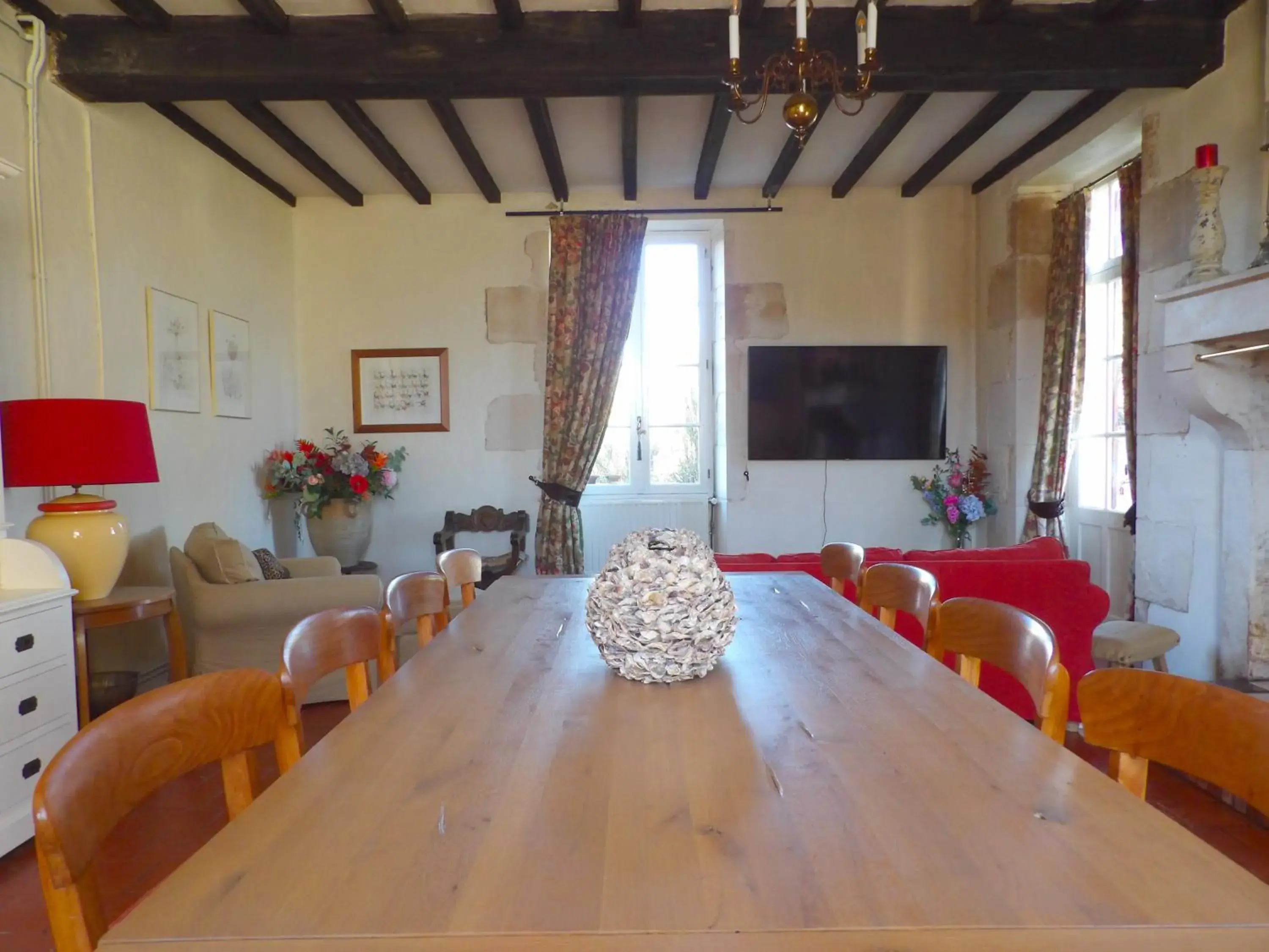 Two-Bedroom House in A L'Ombre Du Marronnier GITES Two-Bedroom House in A L'Ombre Du Marronnier GITES