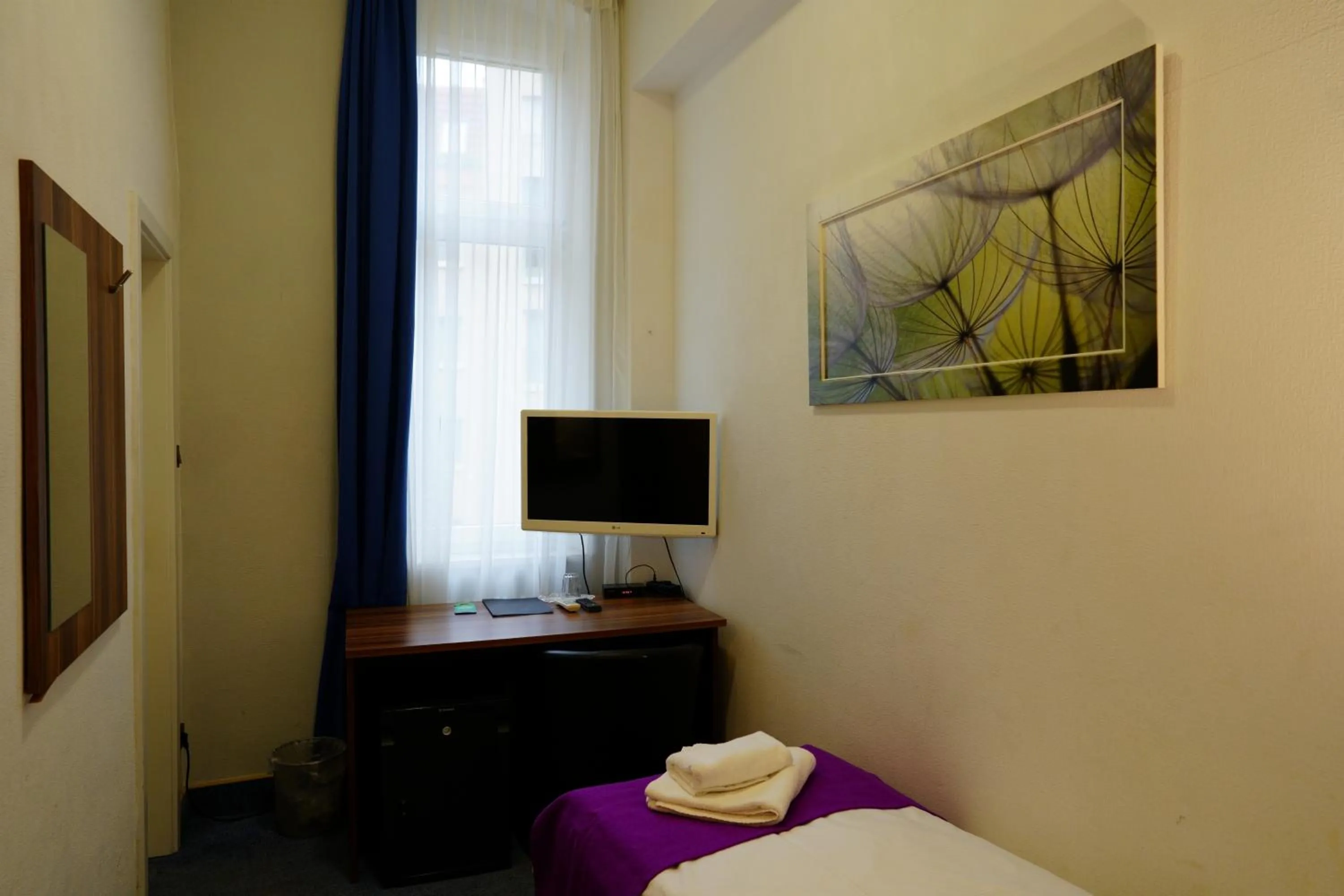 TV and multimedia, Bed in Hotel Margrit