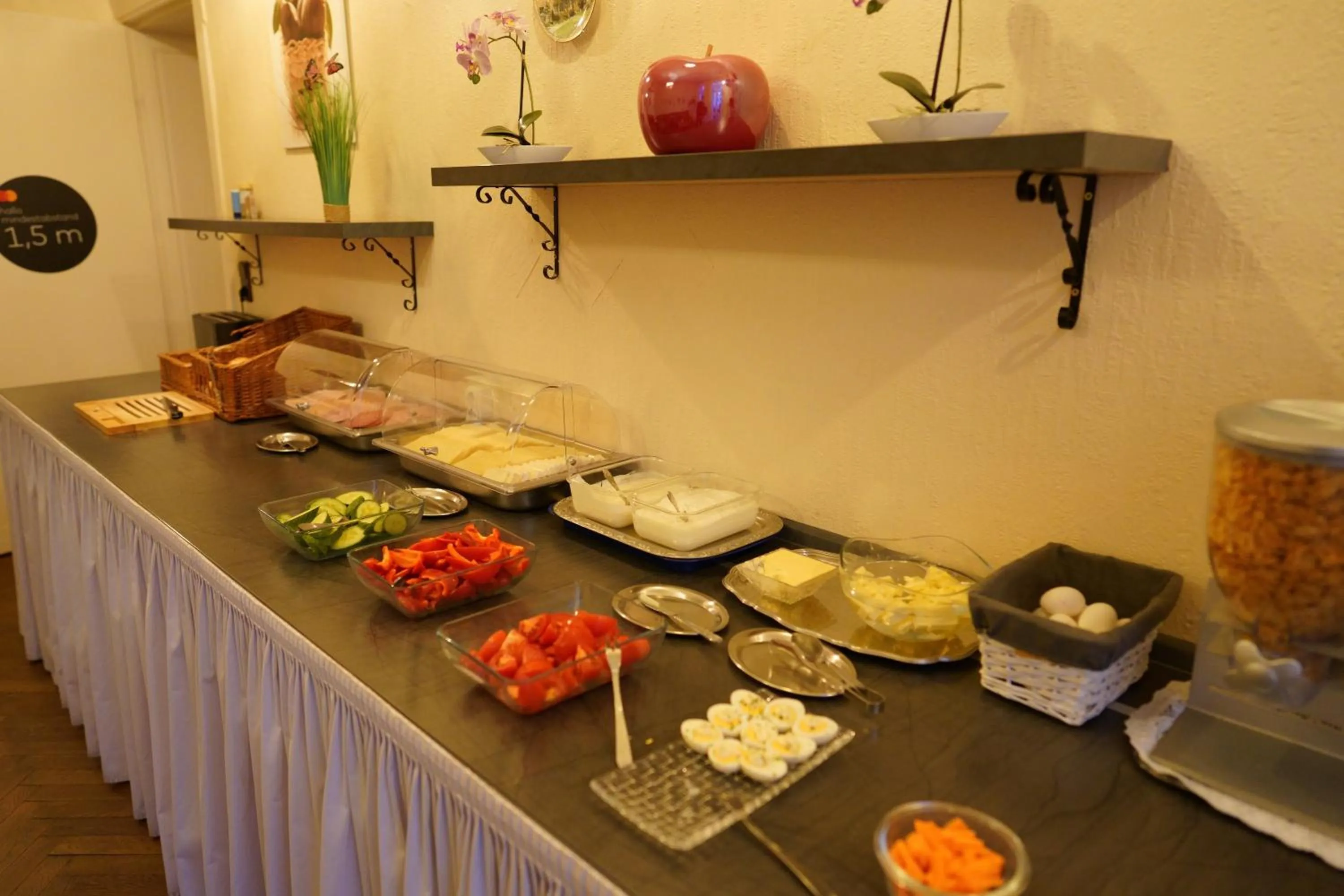 Buffet breakfast in Hotel Margrit