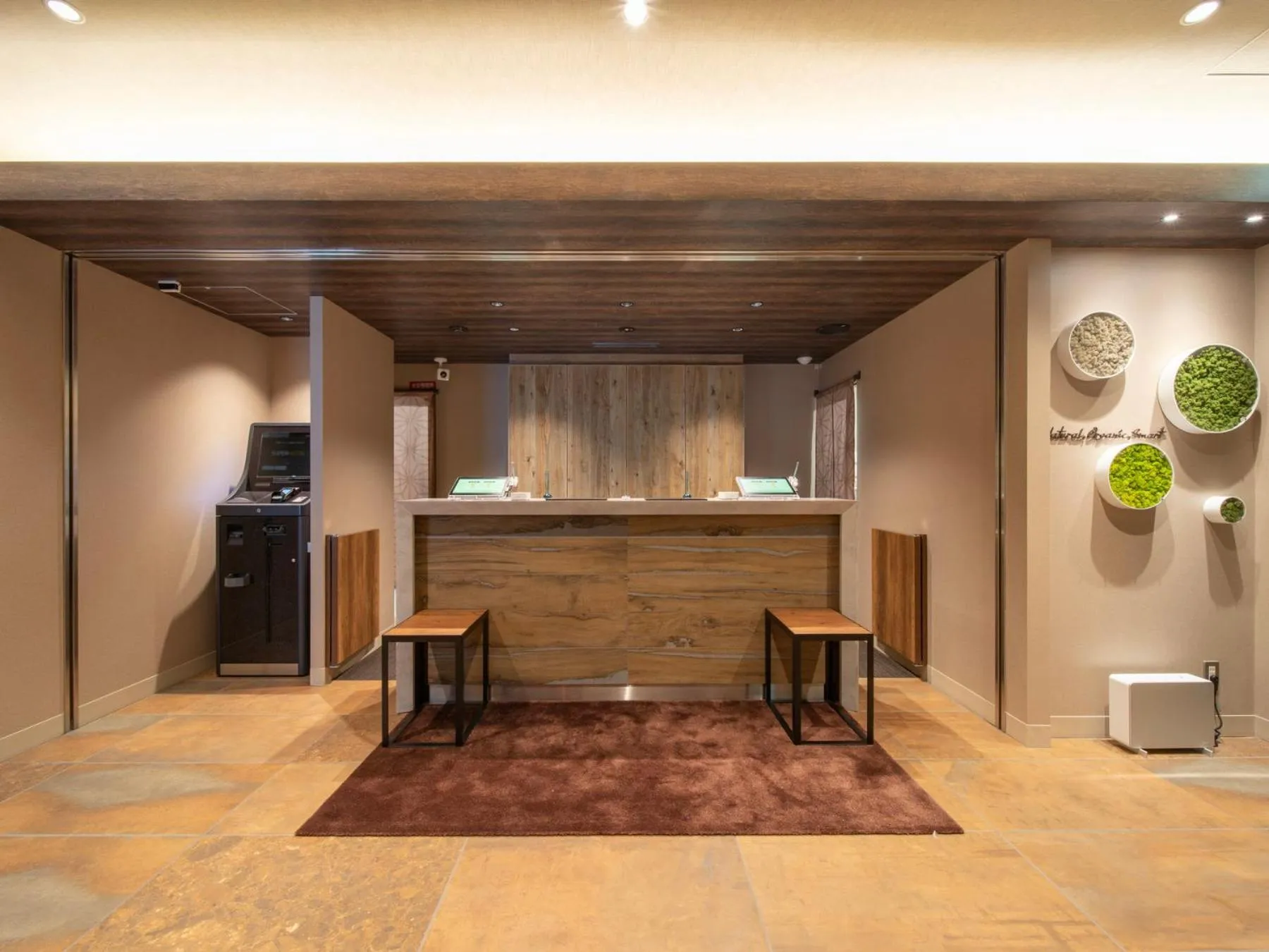 Lobby or reception in Super Hotel Kanku Kumatoriekimae