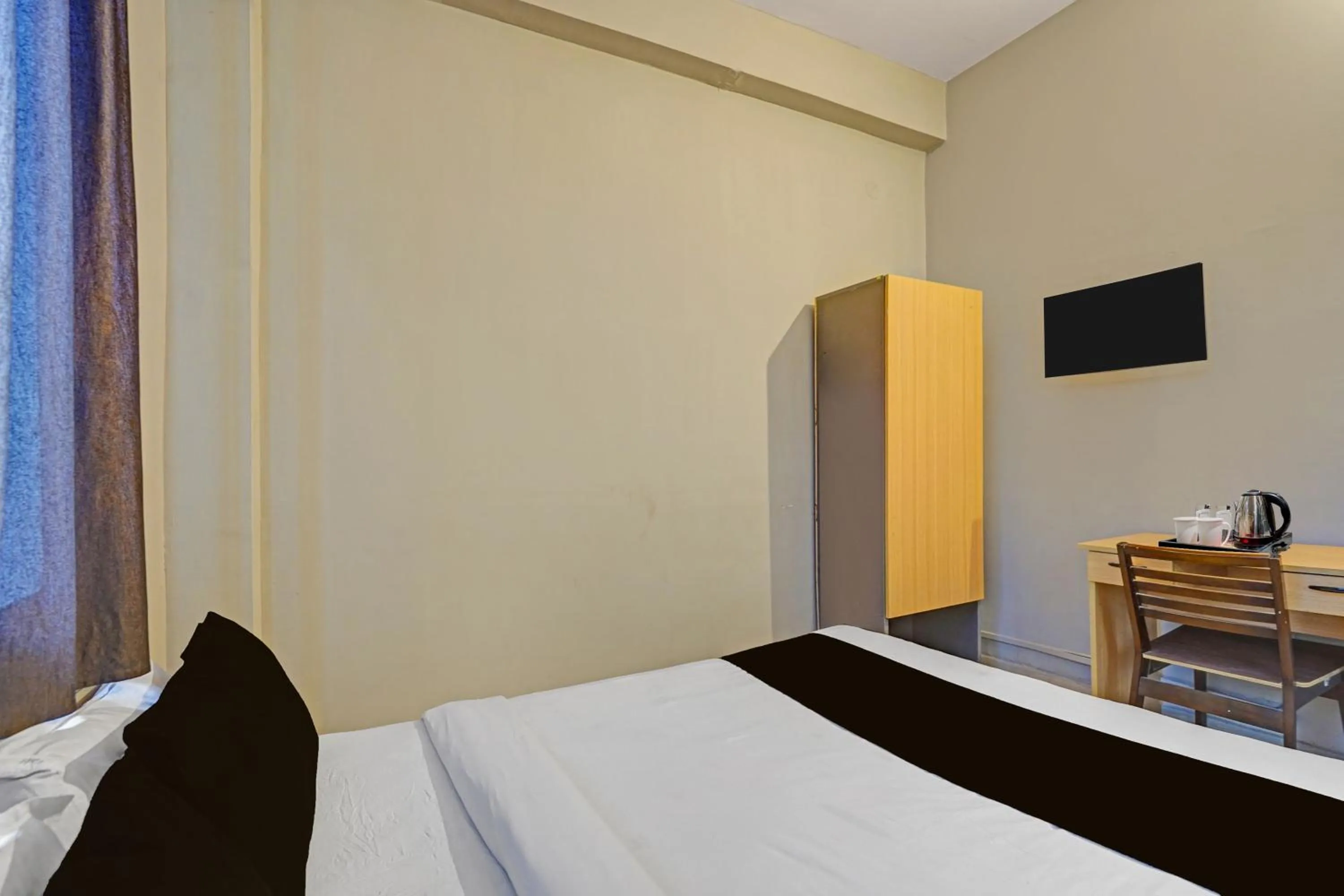 Bedroom, Bed in Super Hotel O AG Colony Park Patna Formerly Capital Pearl