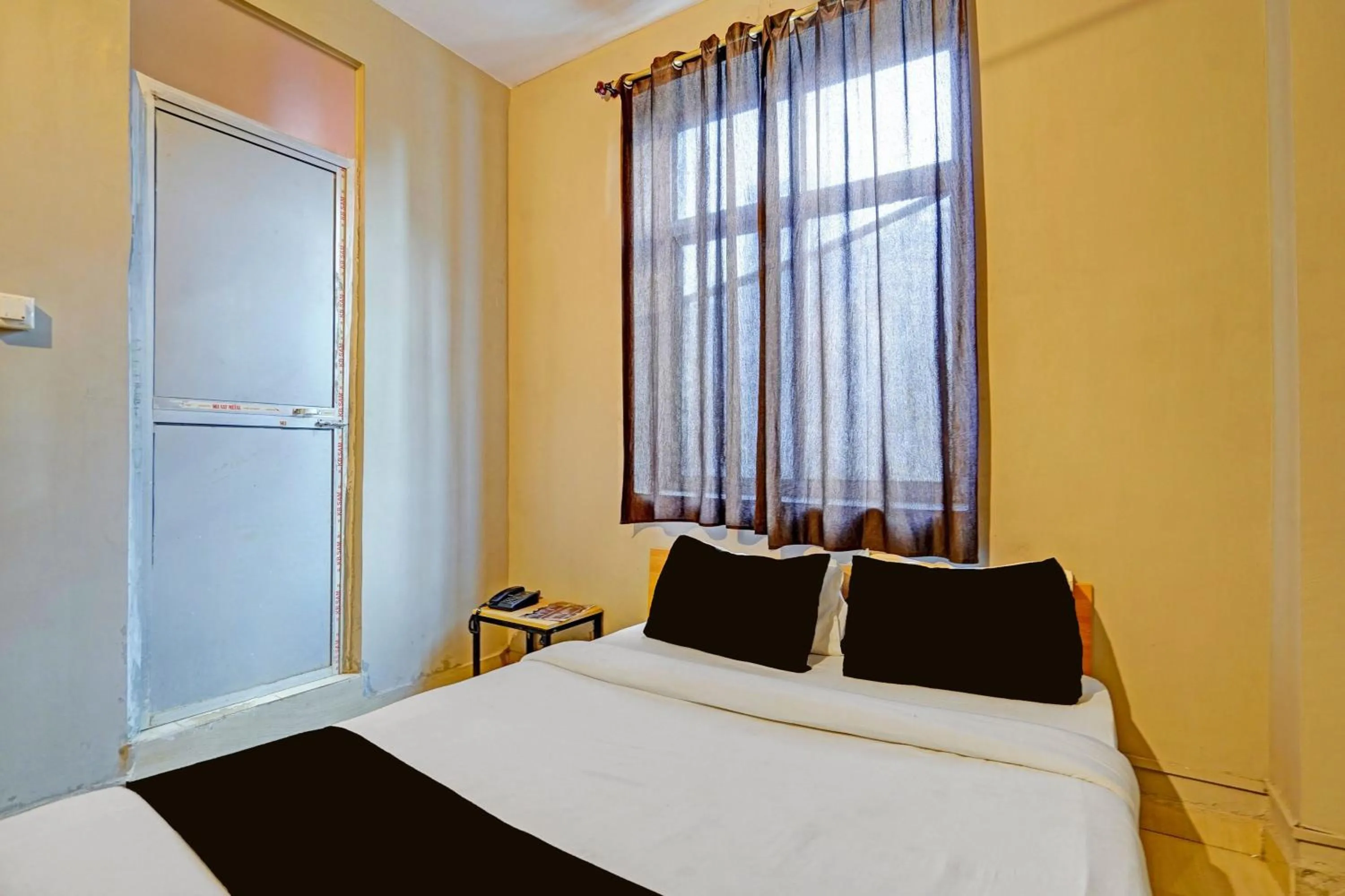 Bedroom, Bed in Super Hotel O AG Colony Park Patna Formerly Capital Pearl