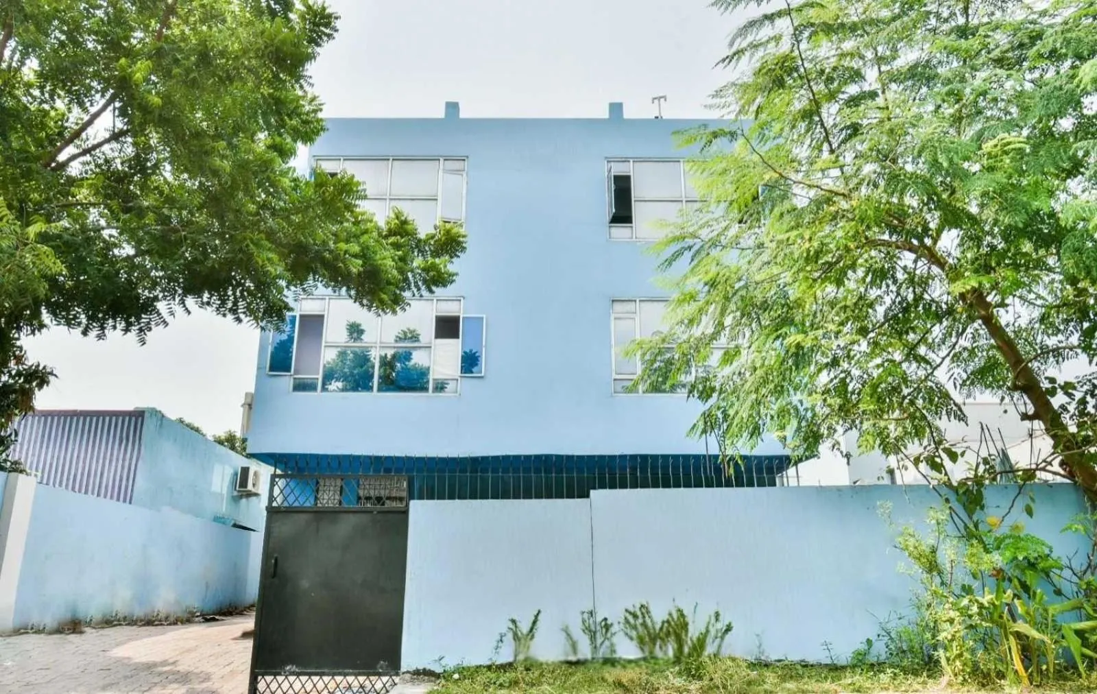 Facade/entrance in Hotel O AG Colony Park Patna Formerly Capital Pearl