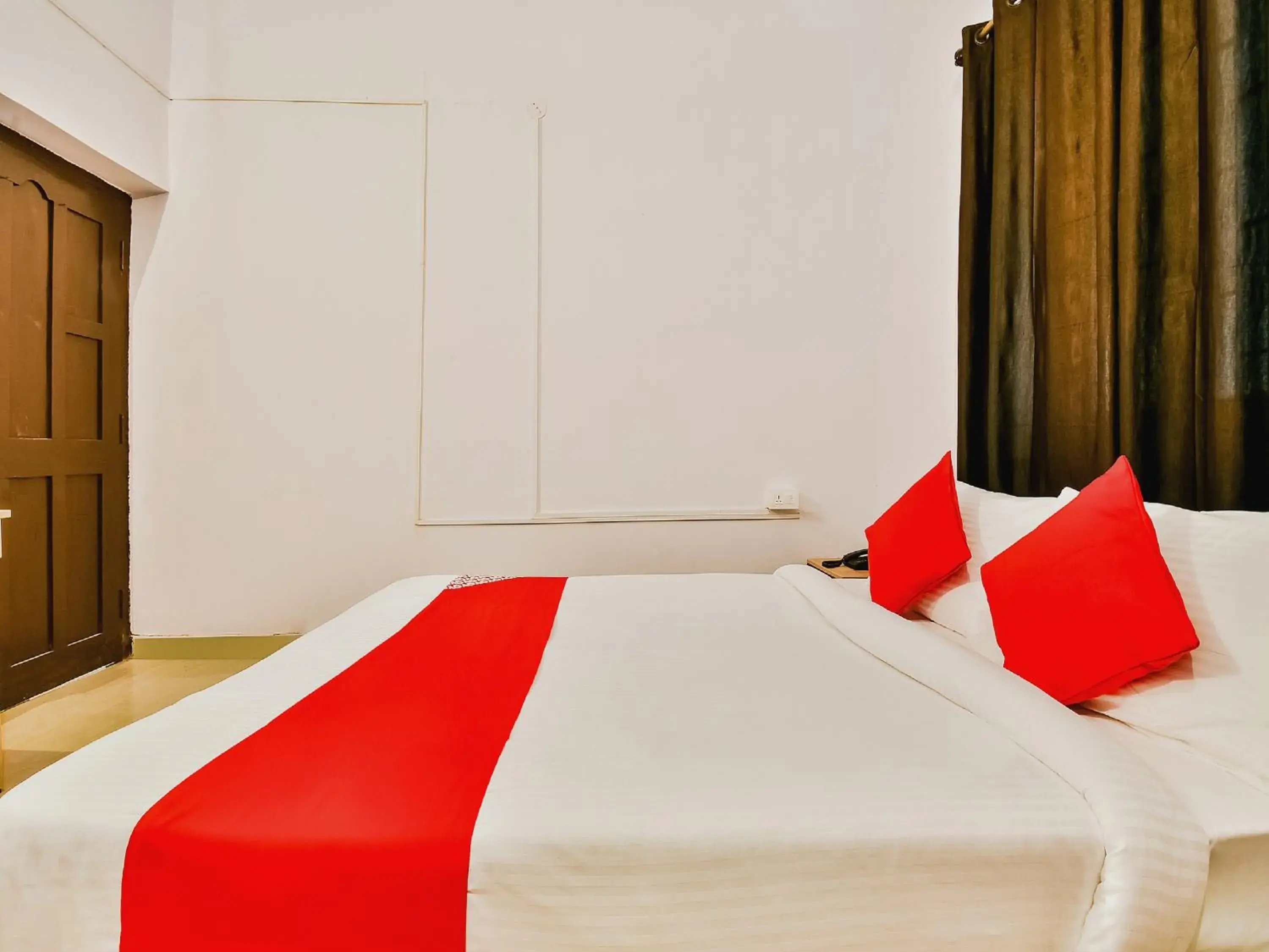 Bedroom, Bed in Hotel O AG Colony Park Patna Formerly Capital Pearl Bedroom, Bed in Hotel O AG Colony Park Patna Formerly Capital Pearl