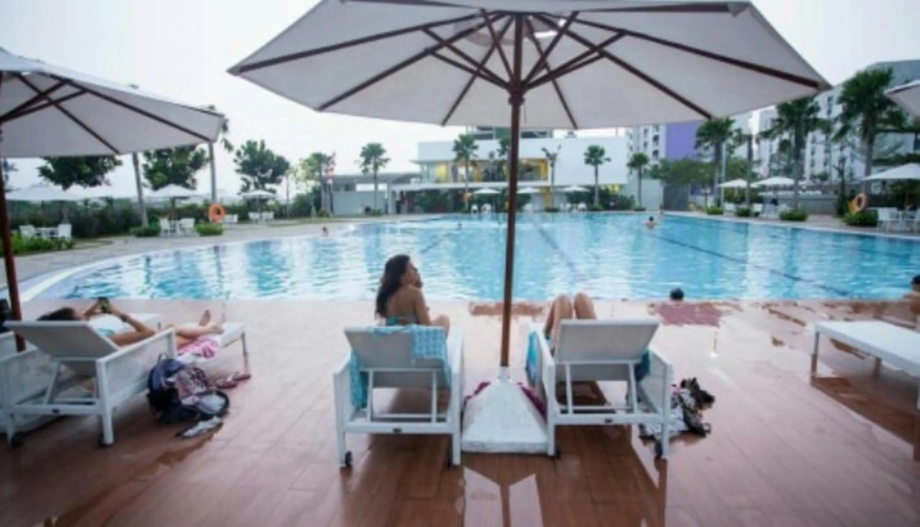 Swimming pool in Barata Hotel AR1