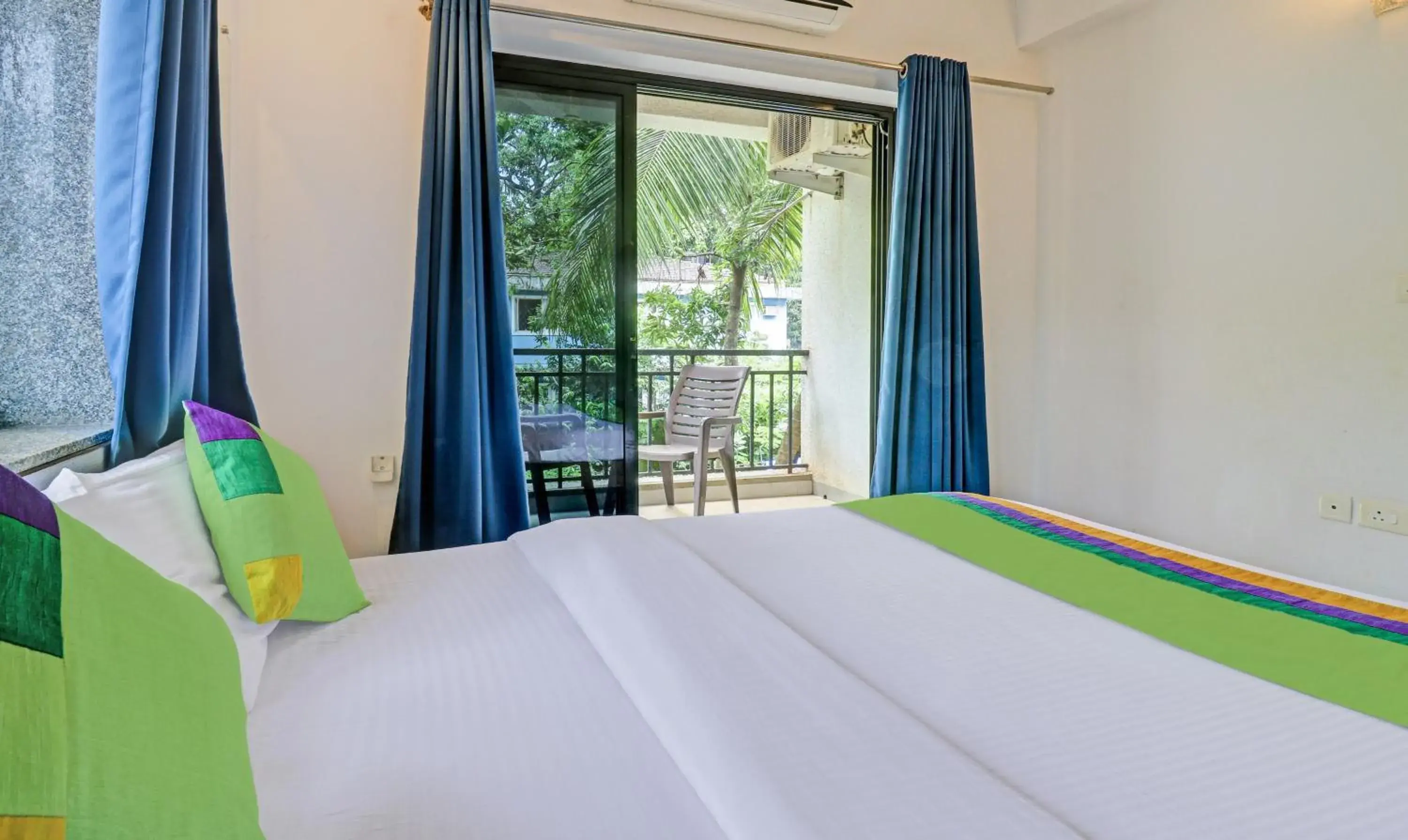 Bedroom, Bed in Treebo Aquamarine Arpora With Pool Bedroom, Bed in Treebo Aquamarine Arpora With Pool