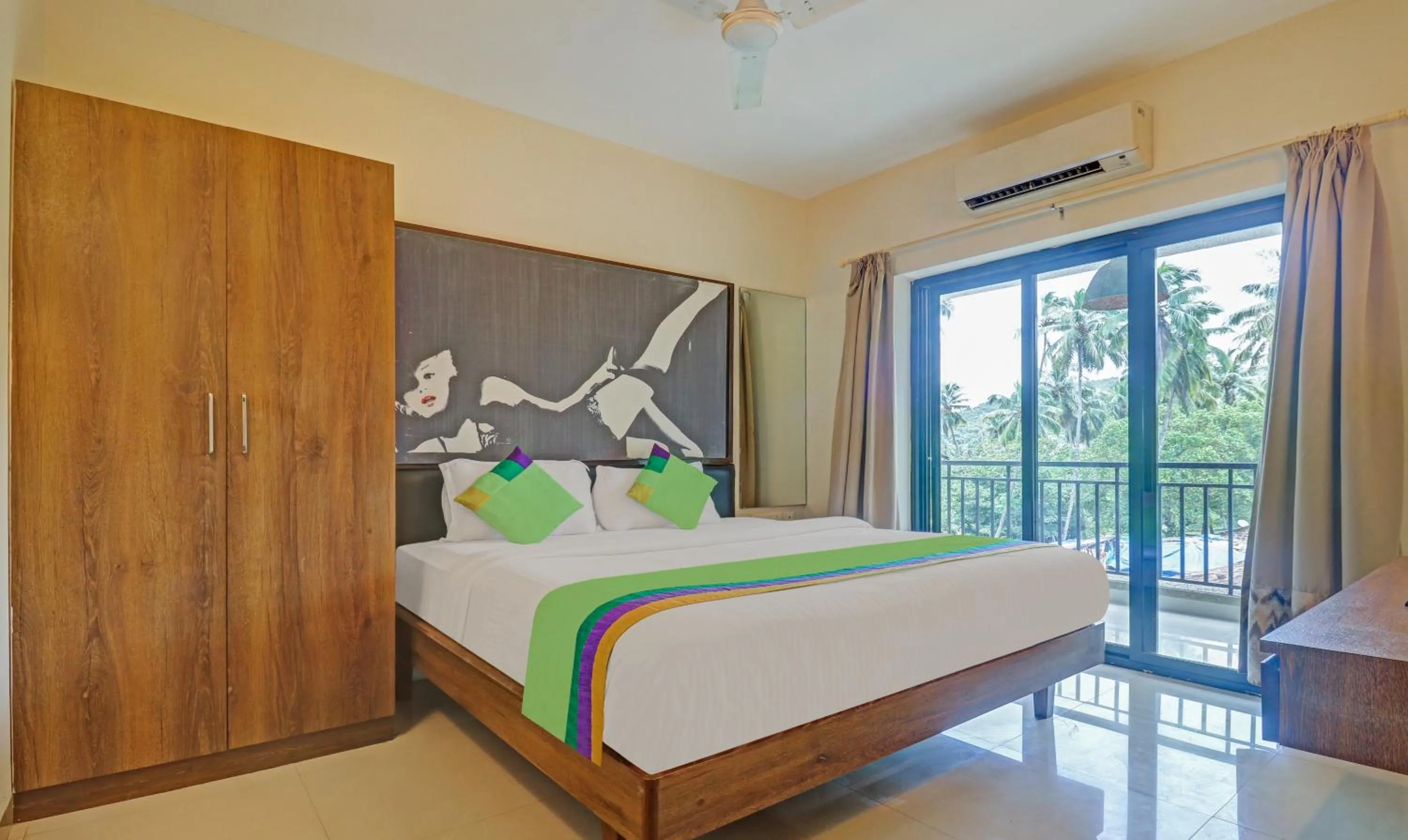 Bedroom, Bed in Treebo Aquamarine Arpora With Pool