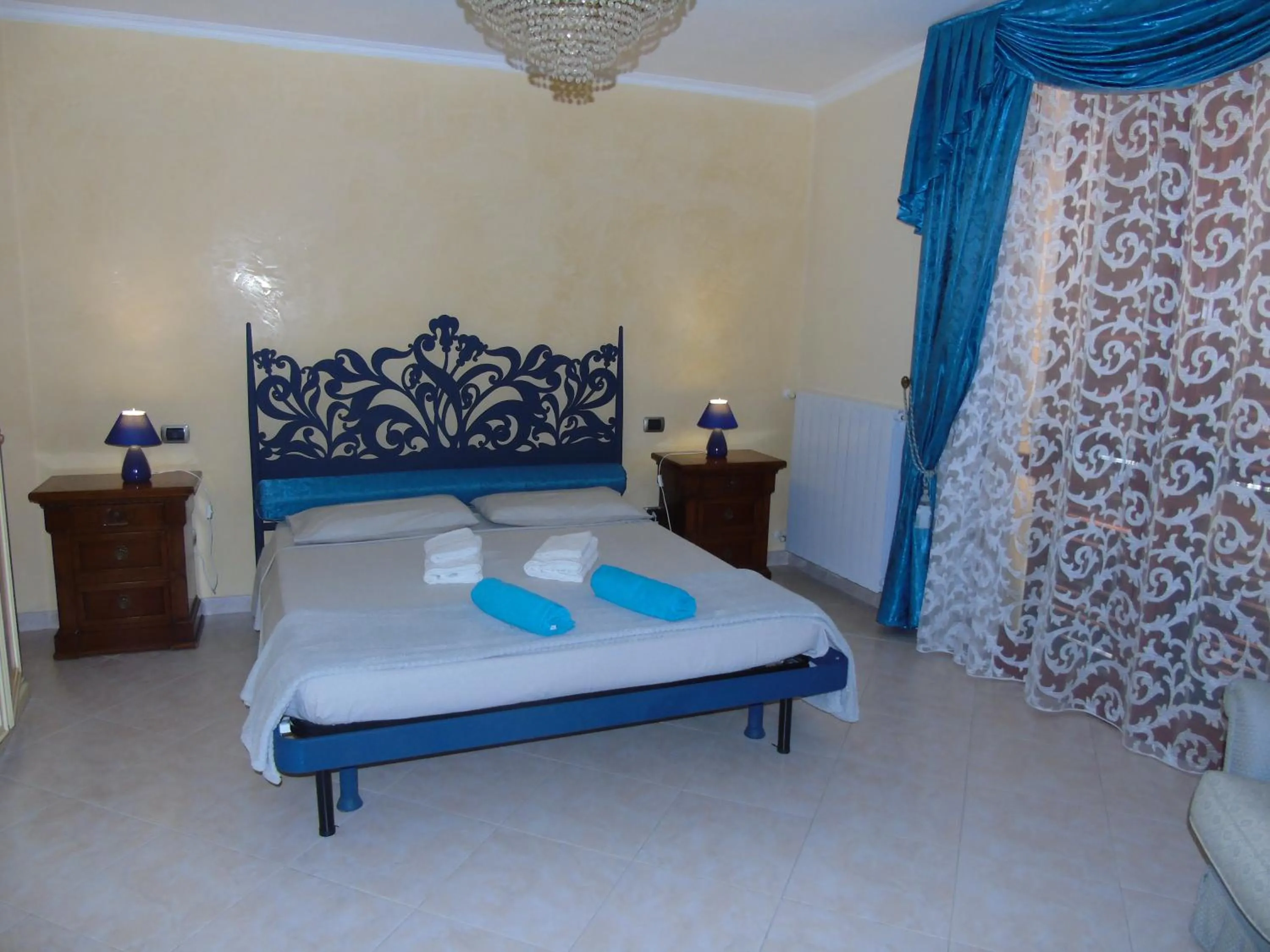 Bedroom, Bed in Villa Graziosa