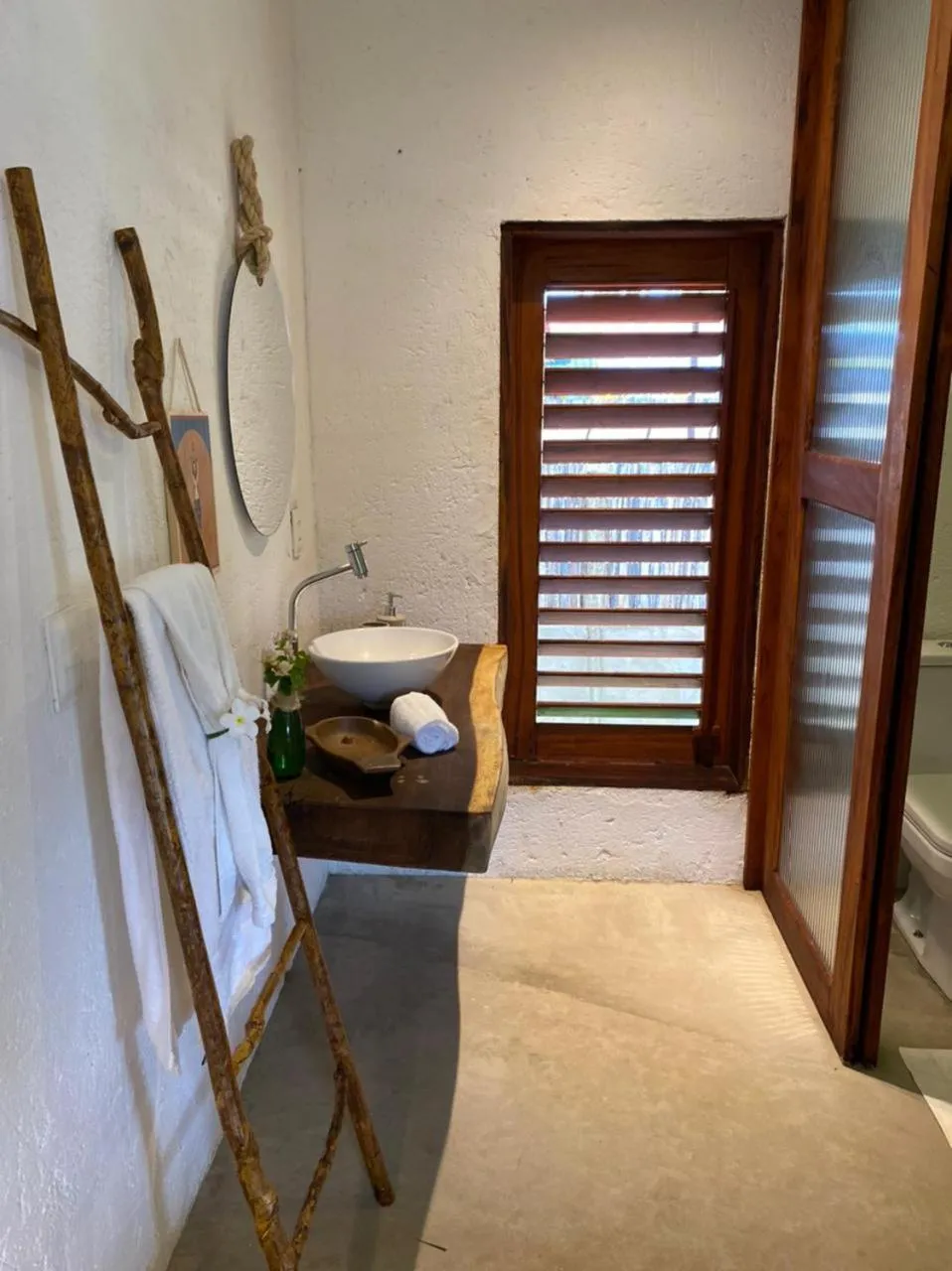 Bathroom, Bed in Villa Siriguela