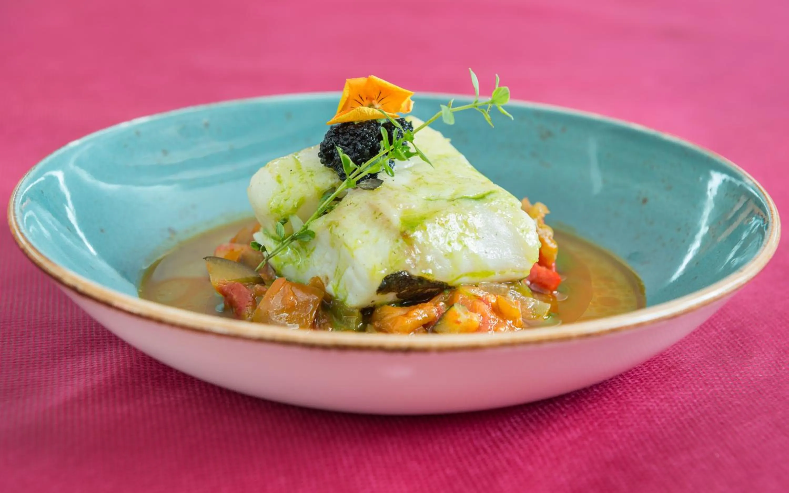 Restaurant/places to eat in Hostal Restaurante Rijujama