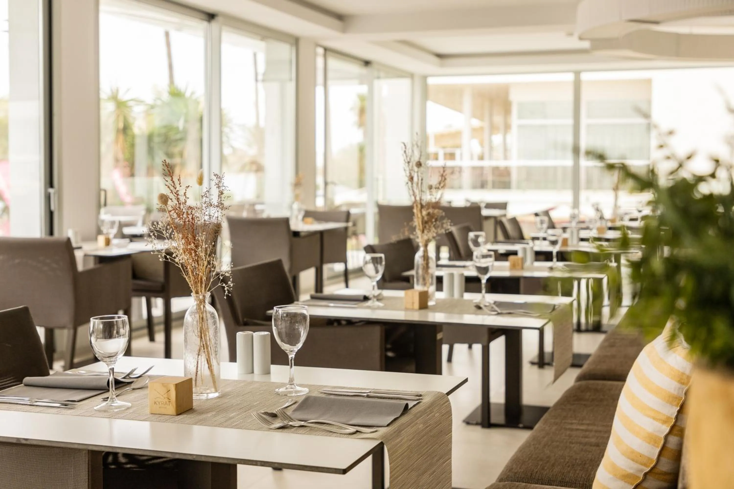 Restaurant/places to eat in Kyrat Amarac - Adults Only