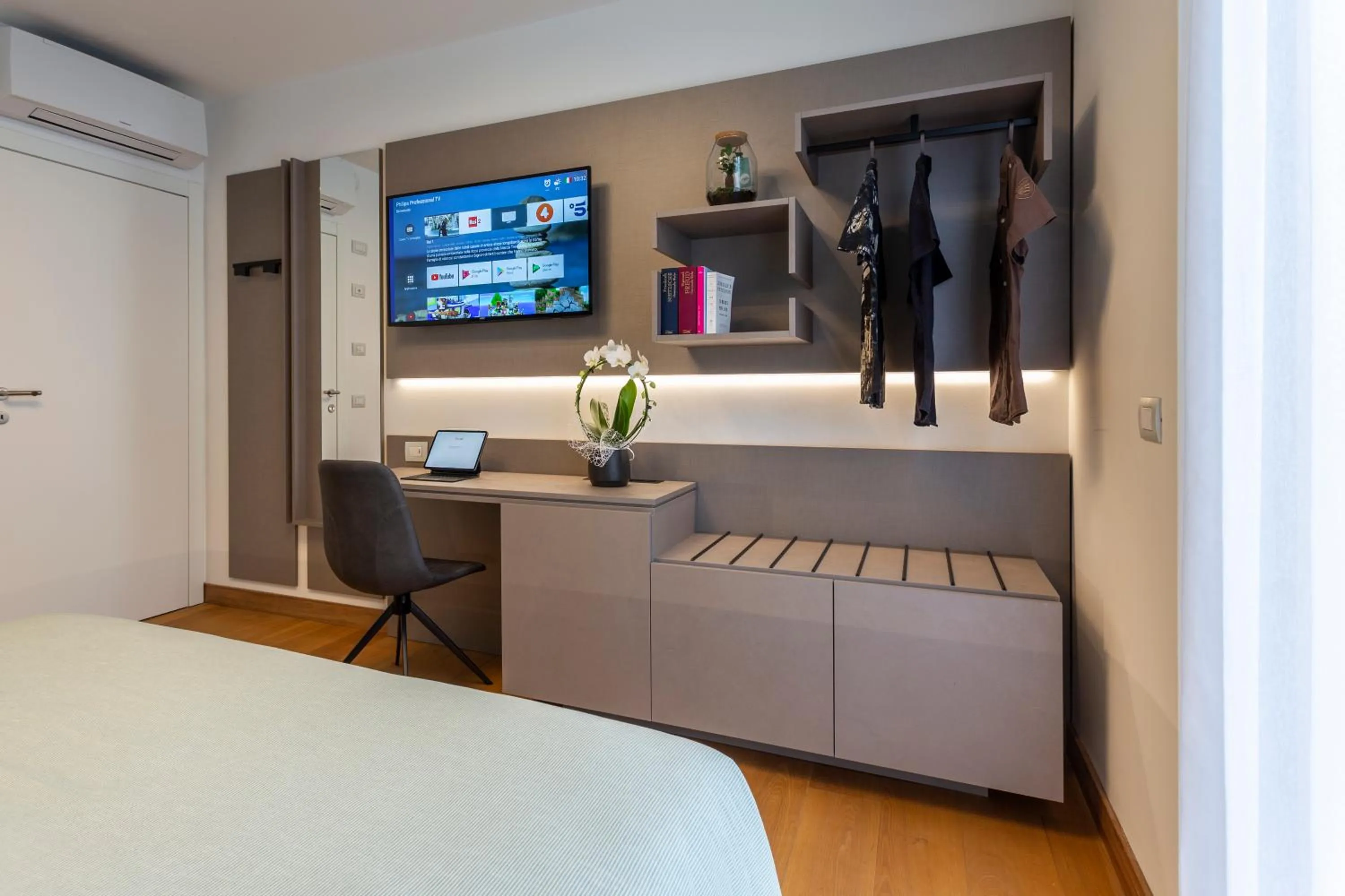 Bedroom, Bed in Habitat Guest House