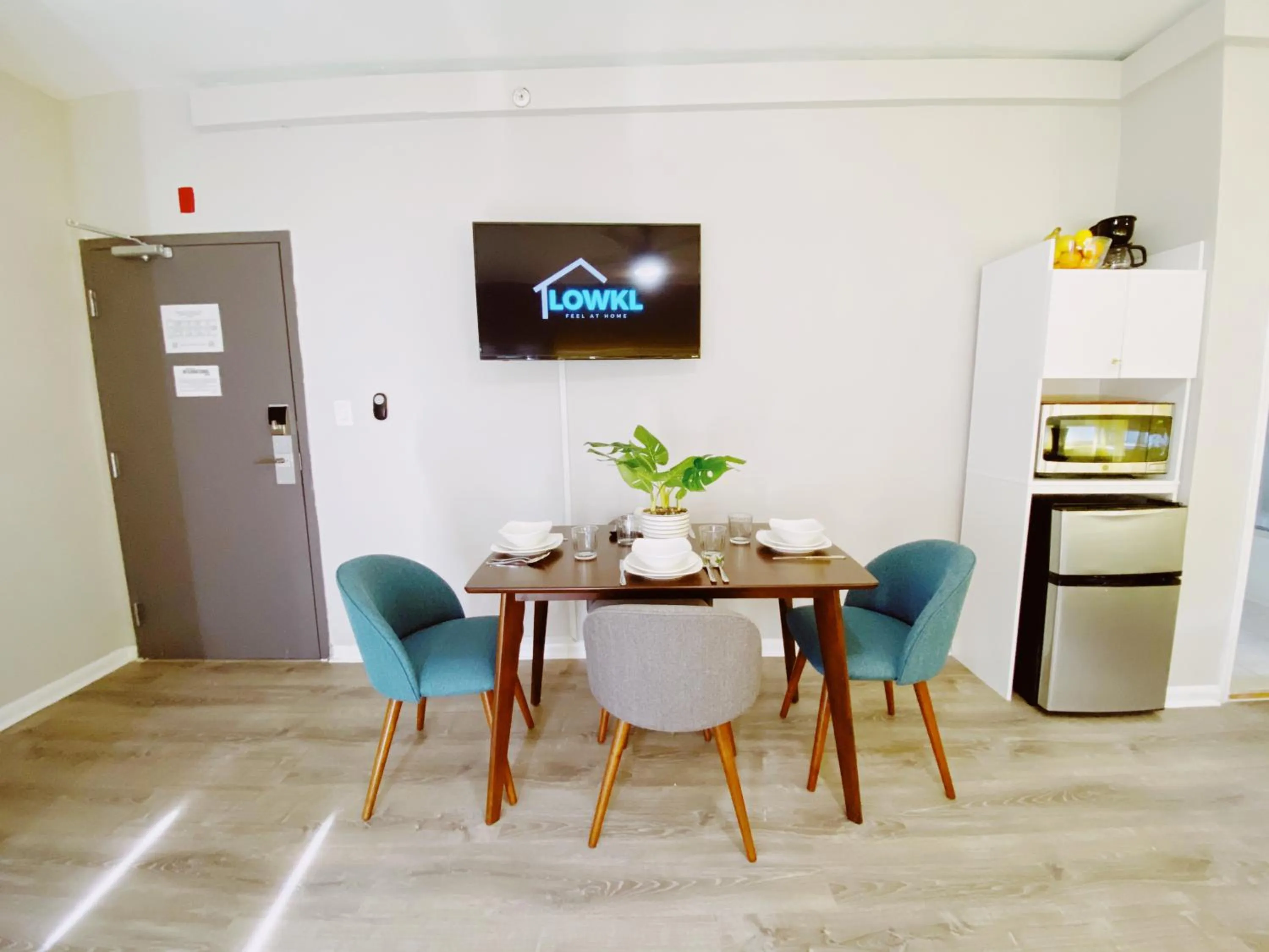Dining area in Miami International by Lowkl