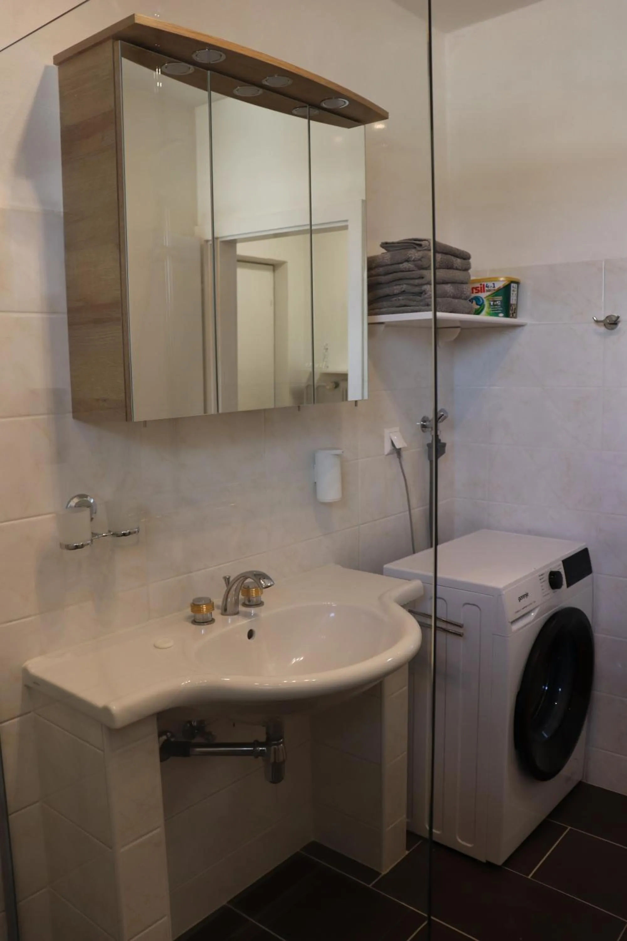 Bathroom in Gasthof Lend-Platzl