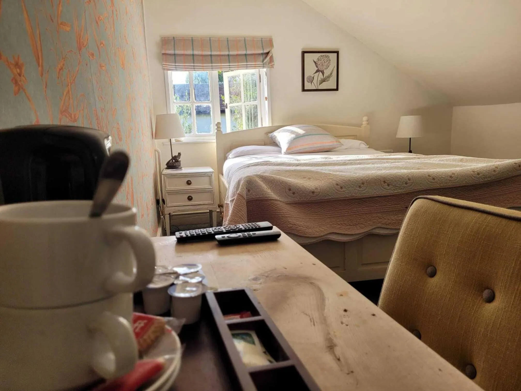 Coffee/tea facilities, Bed in Three Tuns Ashwell