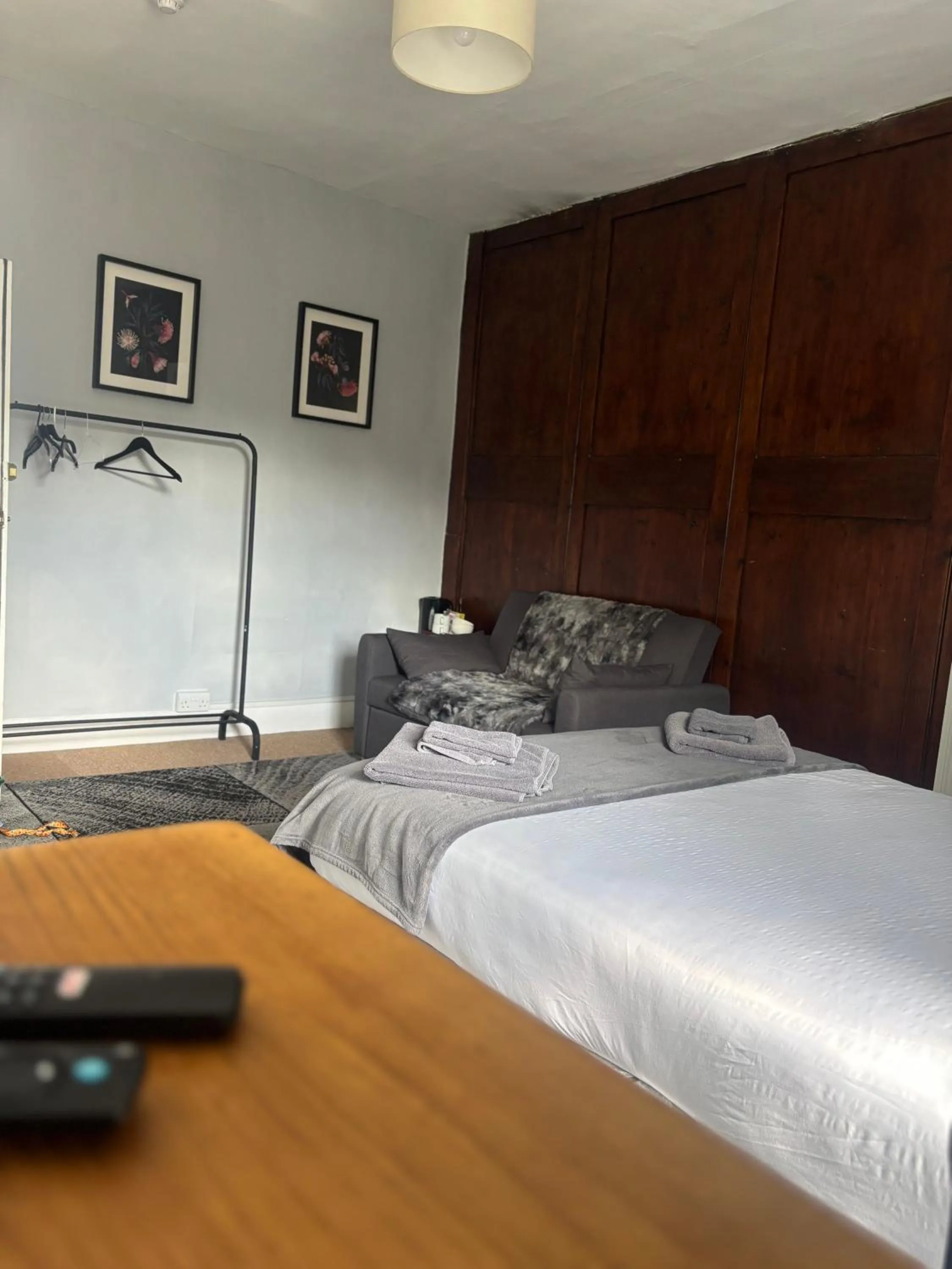 Bed in Three Tuns Ashwell