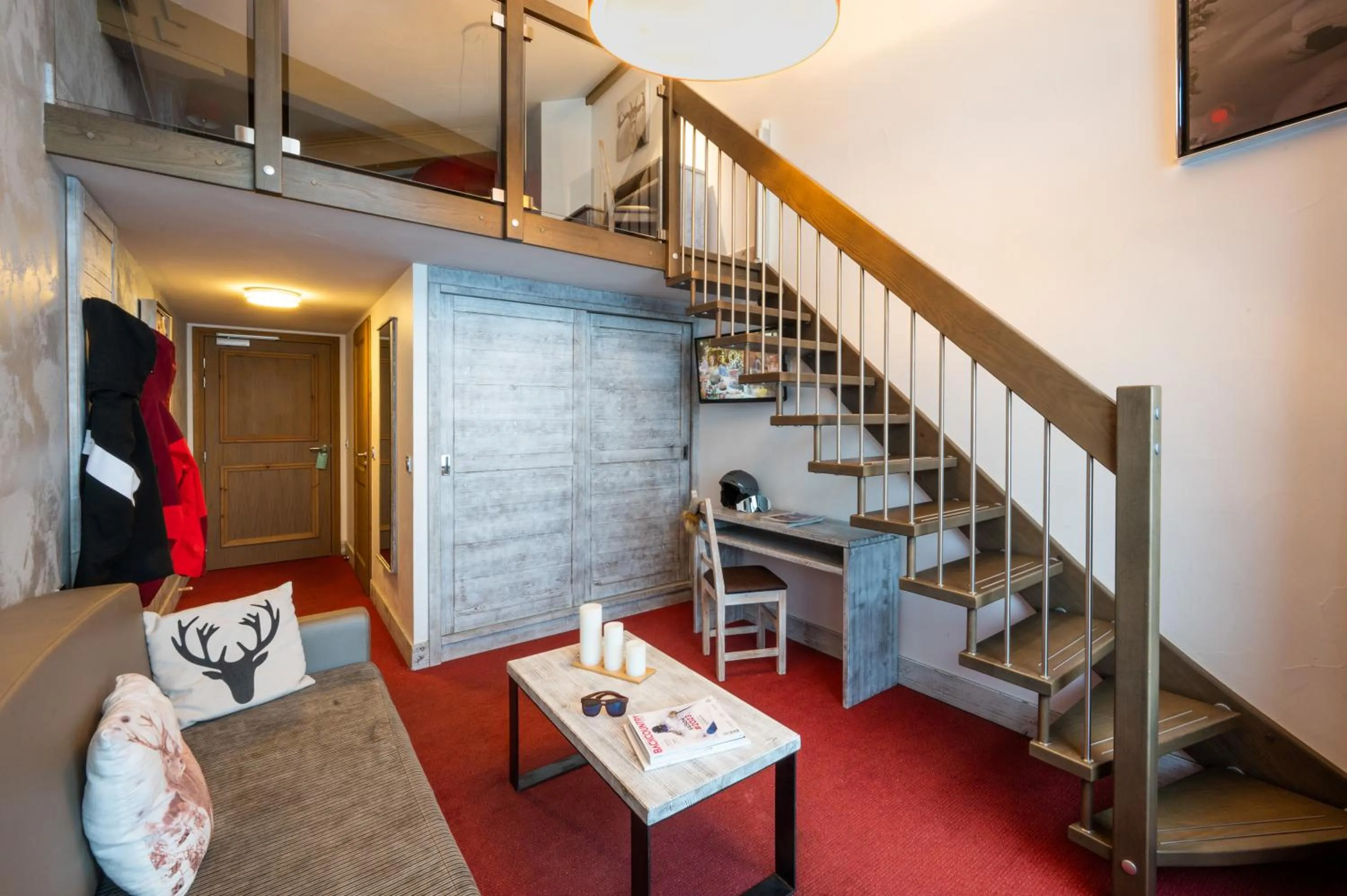 Photo of the whole room in Hôtel L'Aiguille Percée