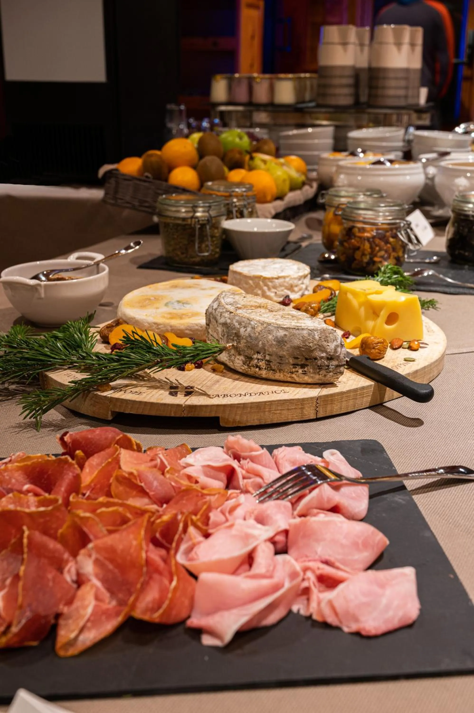 Restaurant/places to eat in Hôtel L'Aiguille Percée