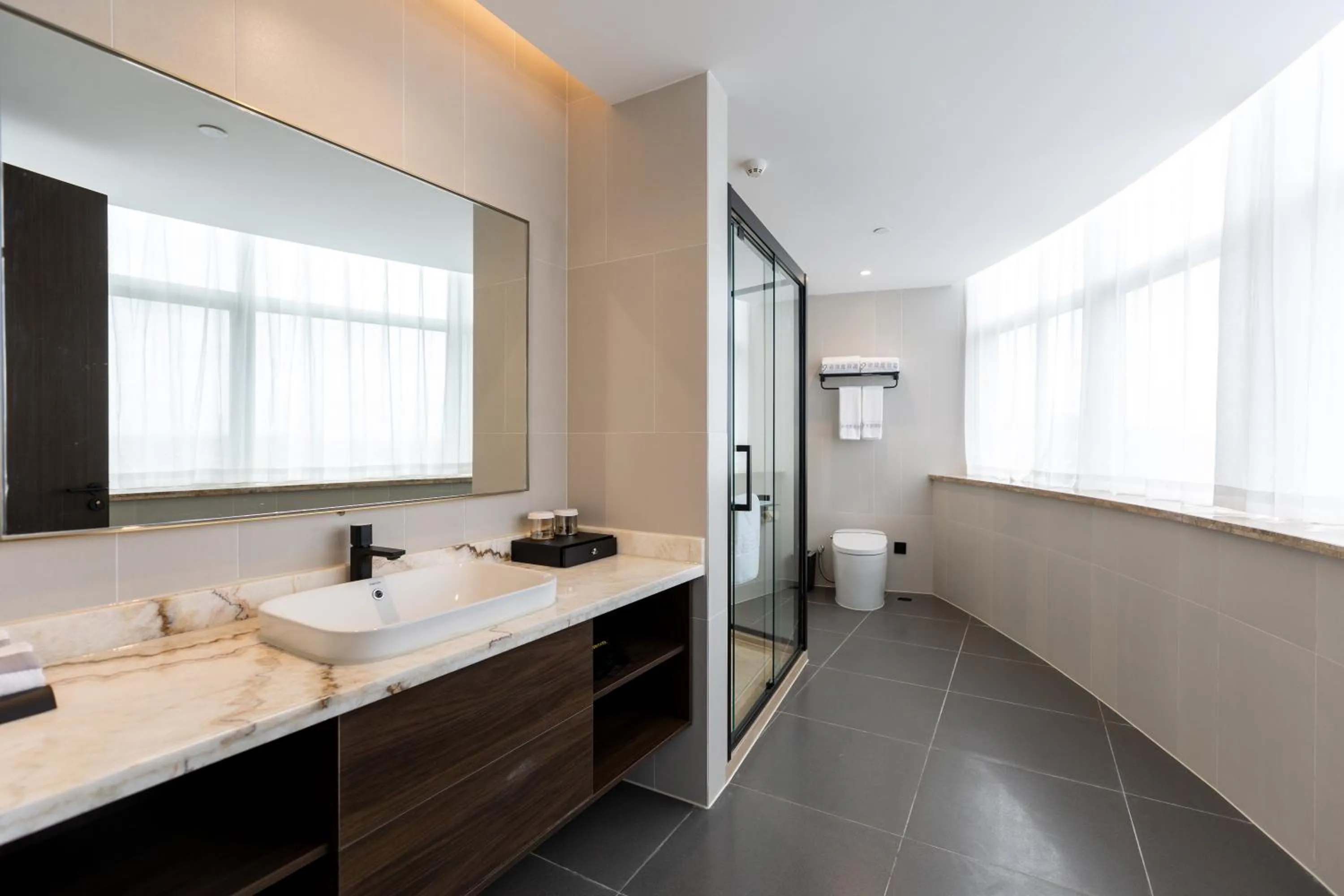 Bathroom in Dijing Hotel Shanghai