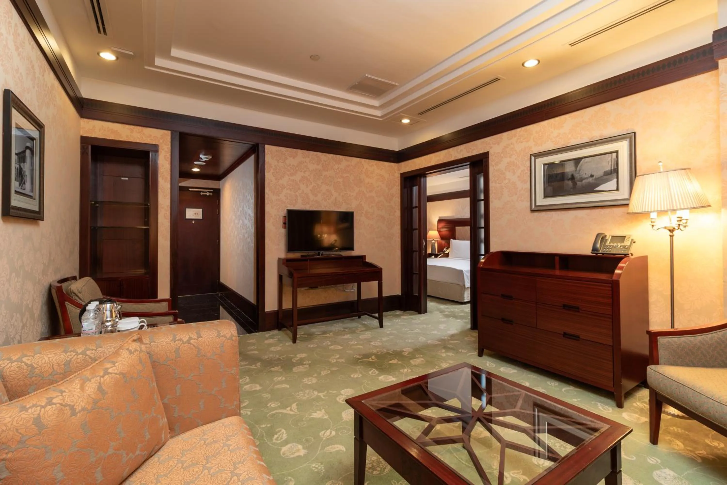 Living room, Bed in Holiday Inn Kuwait by IHG