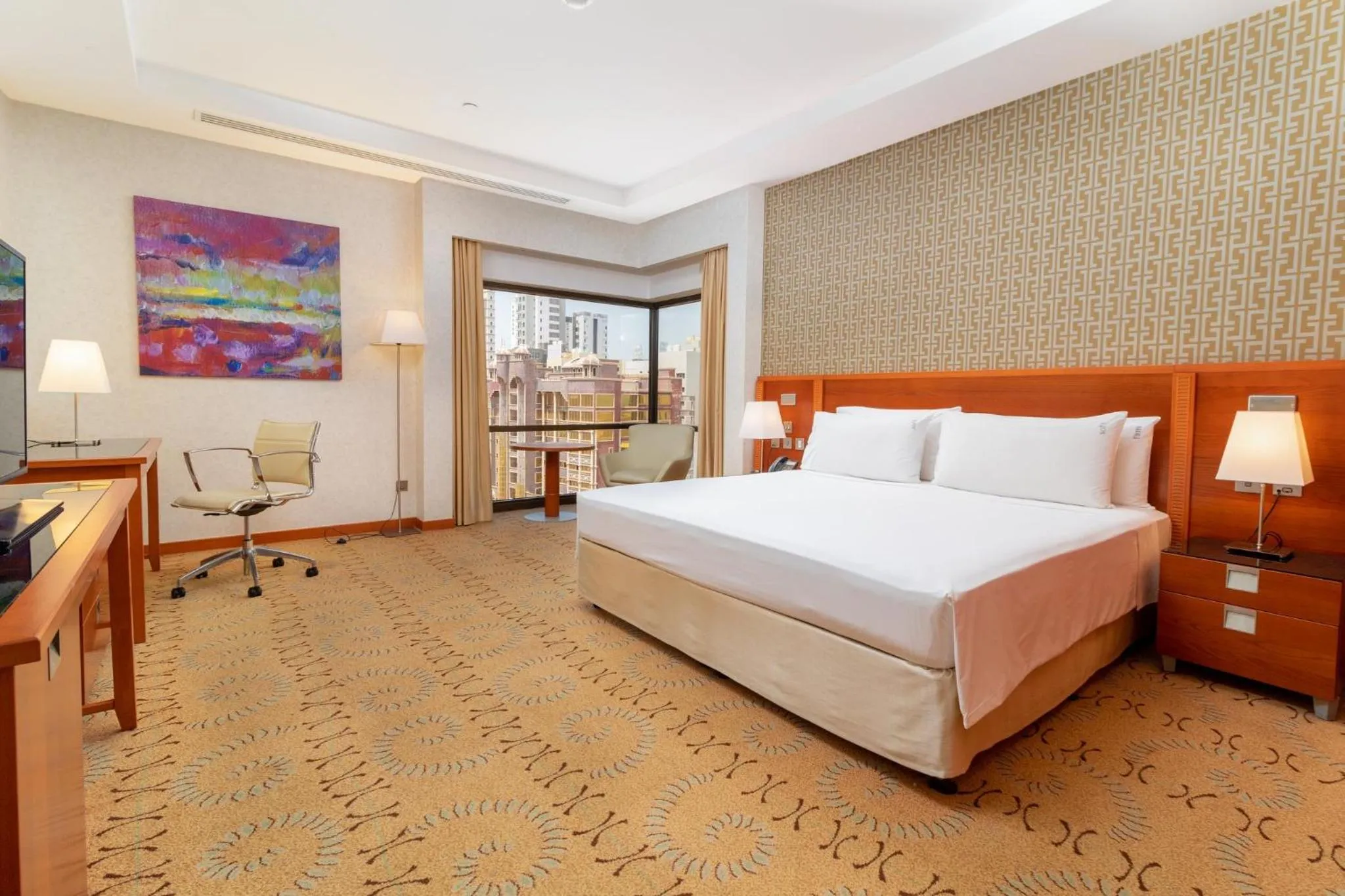 Photo of the whole room, Bed in Holiday Inn Kuwait by IHG