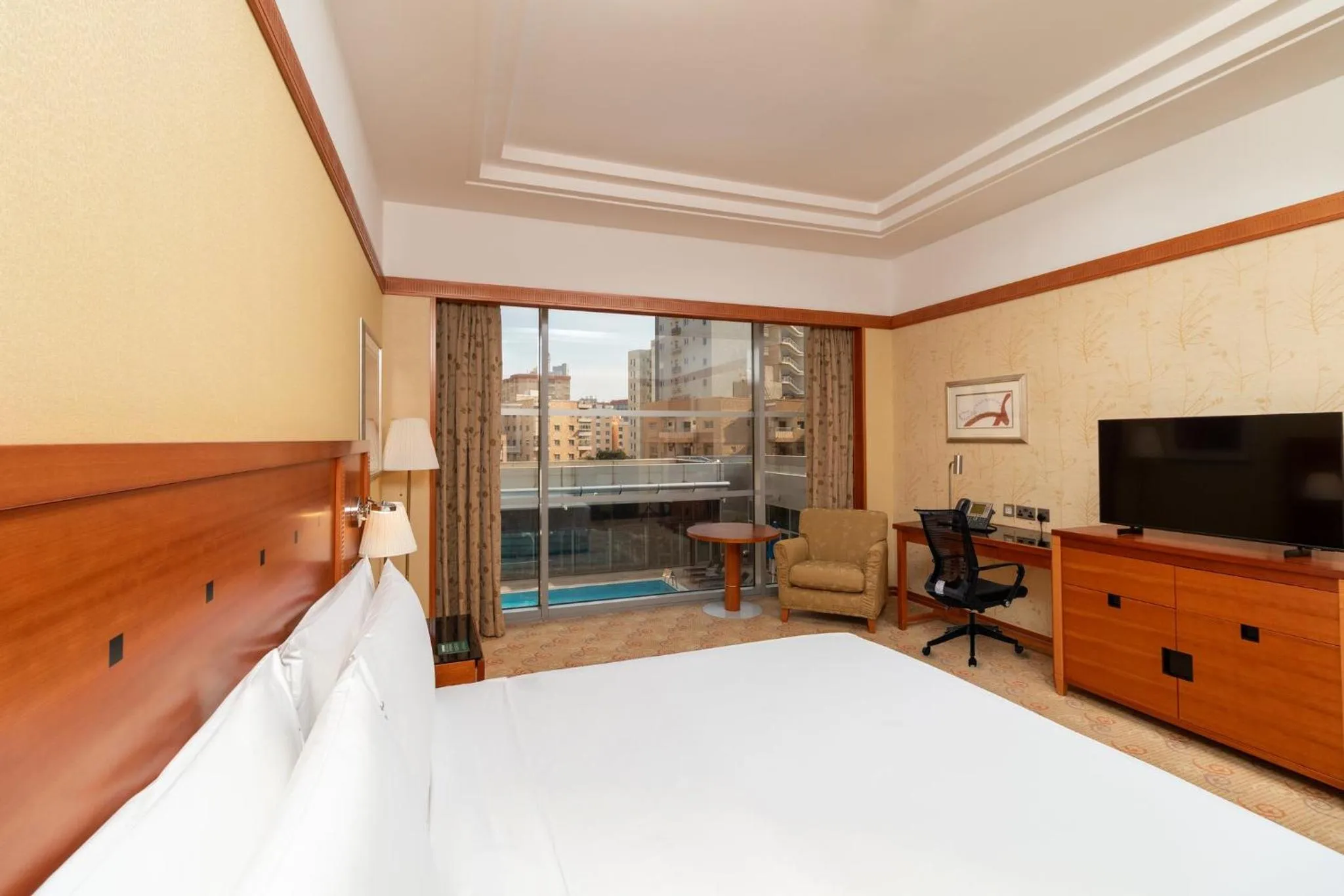 Photo of the whole room, Bed in Holiday Inn Kuwait by IHG