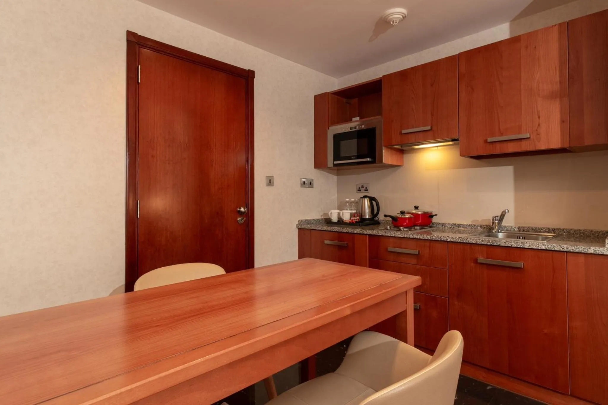 Photo of the whole room in Holiday Inn Kuwait by IHG