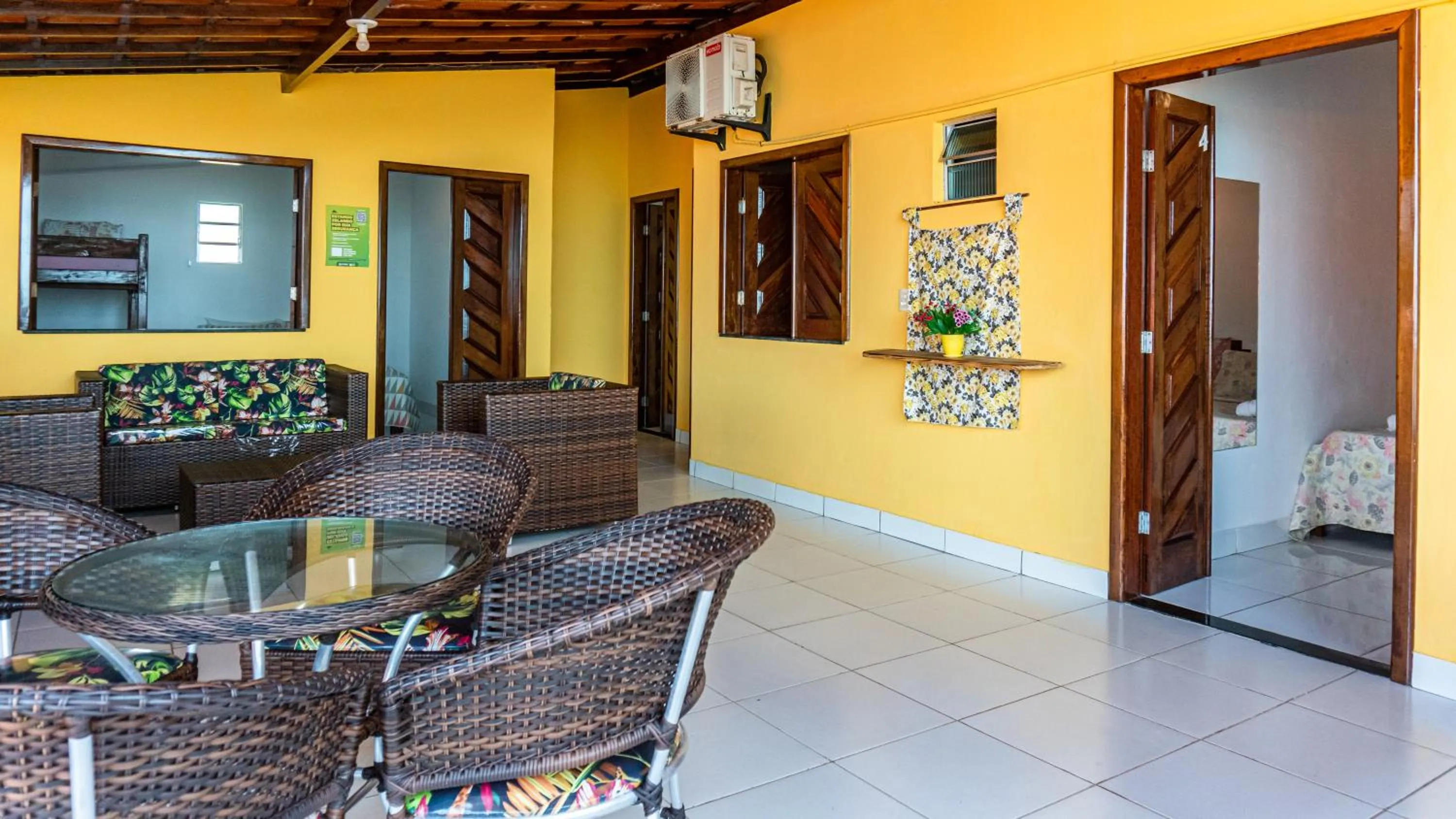 Seating area in Pousada e Restaurante Tia Lita