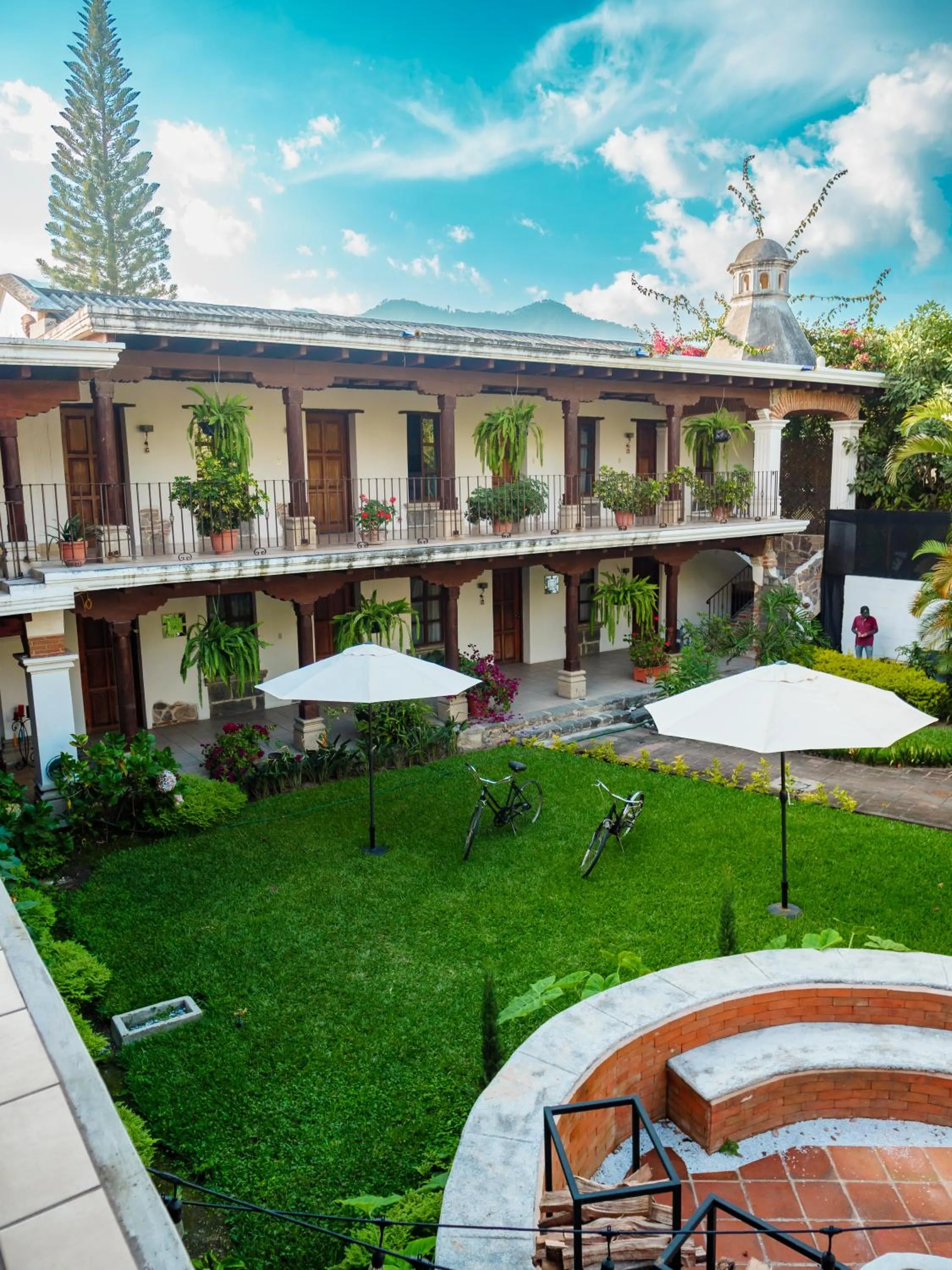 Garden view in Hotel Cacique Real