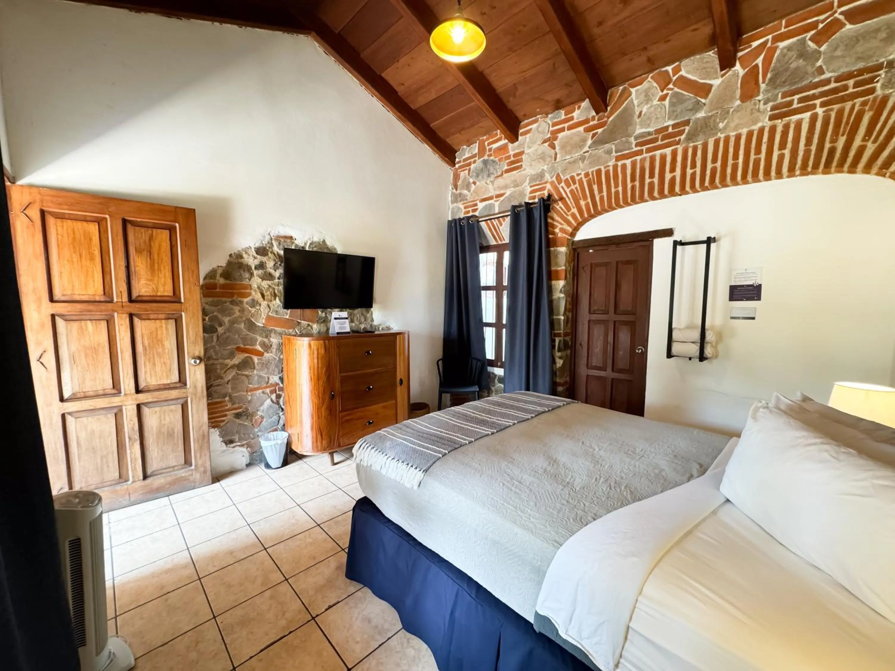 Bed in Hotel Cacique Real