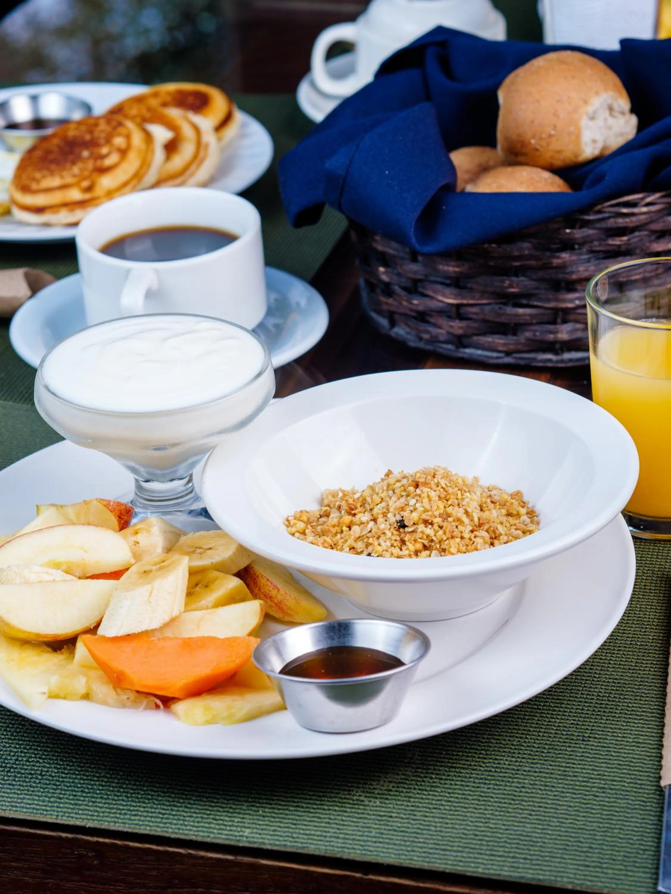 Breakfast in Hotel Cacique Real
